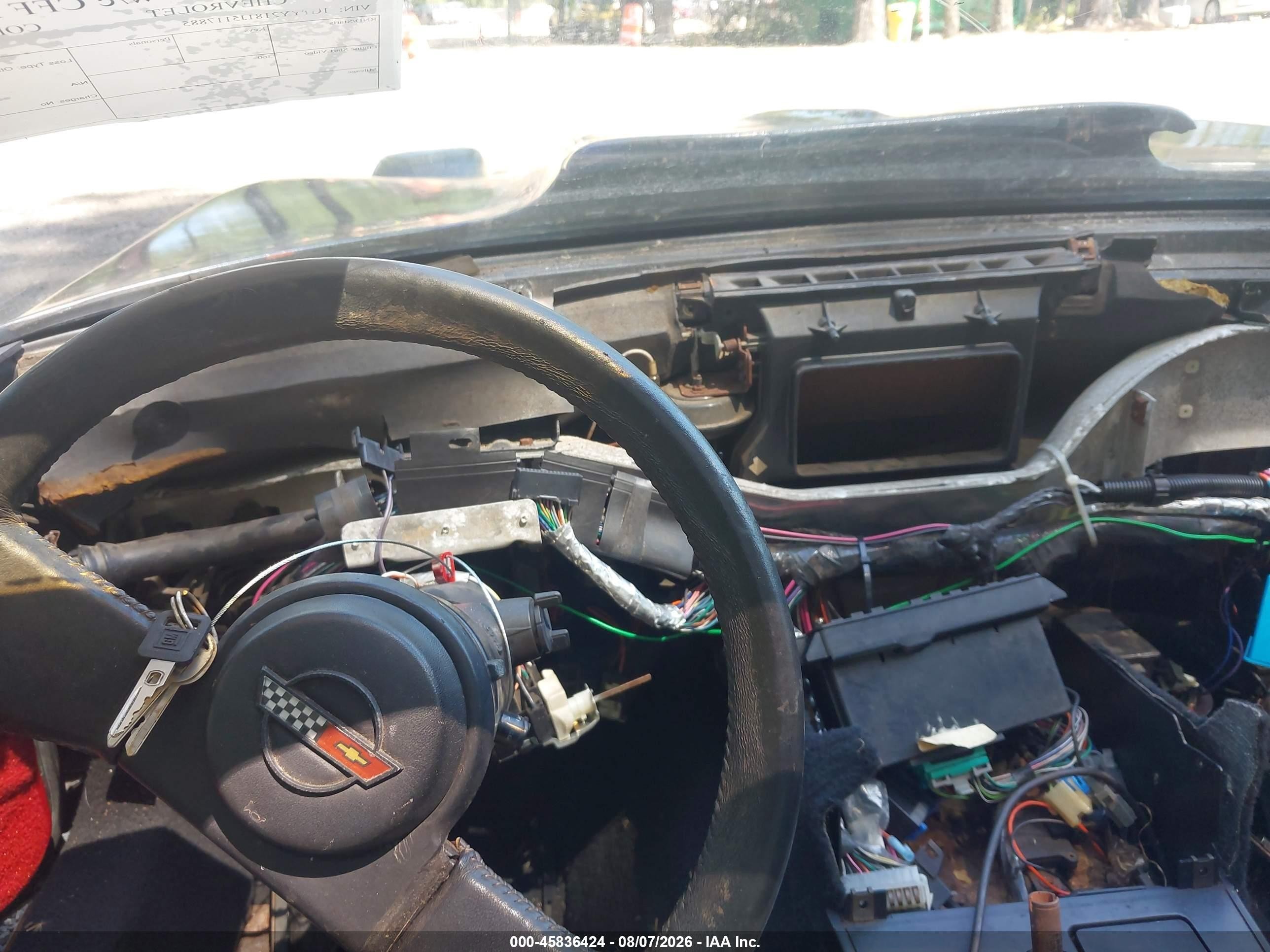 1988 Chevrolet Corvette Dark Blue vin: 1G1YY2181J5117885