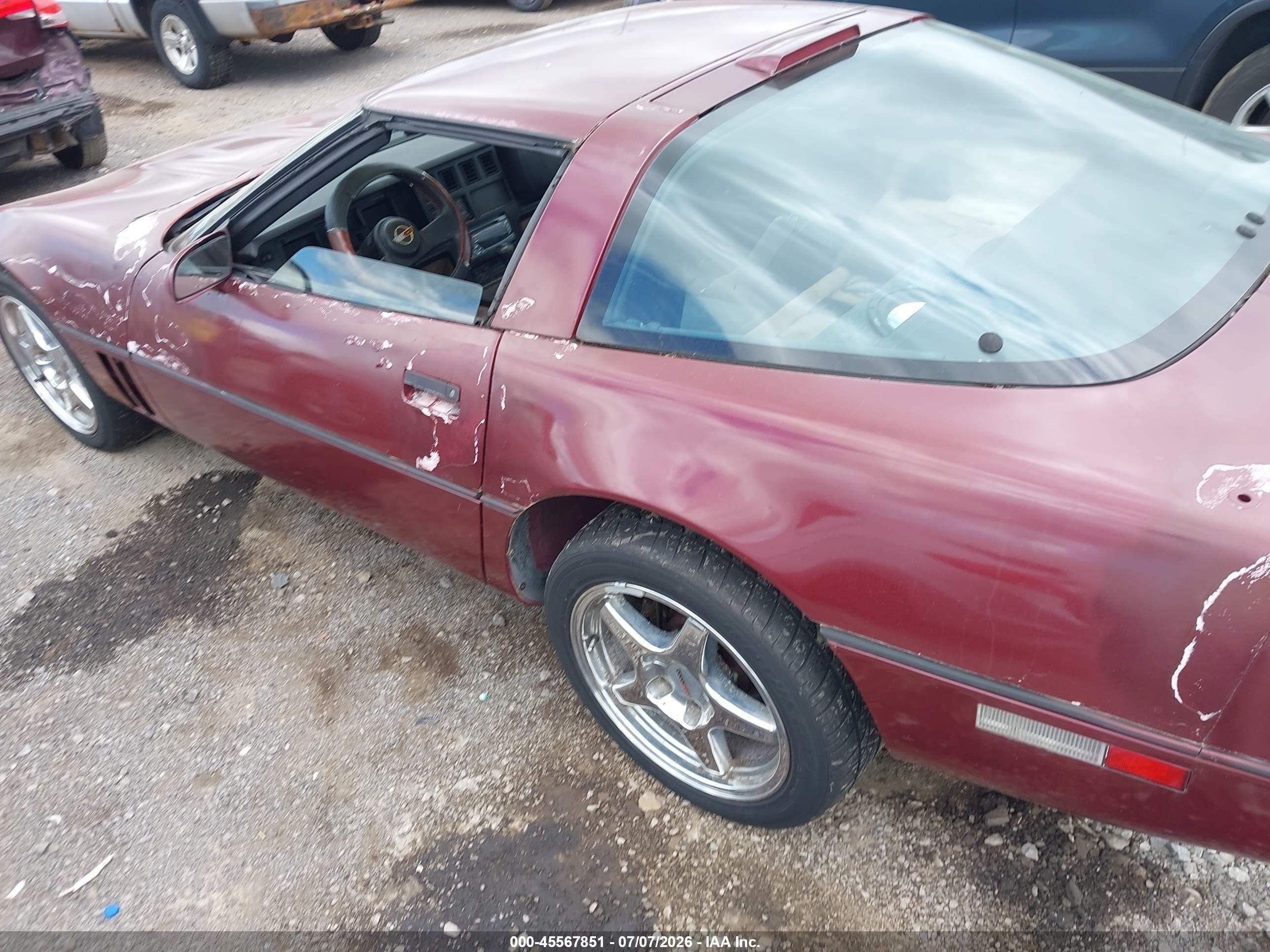 1987 Chevrolet Corvette   Бордовый vin: 1G1YY2182H5122975