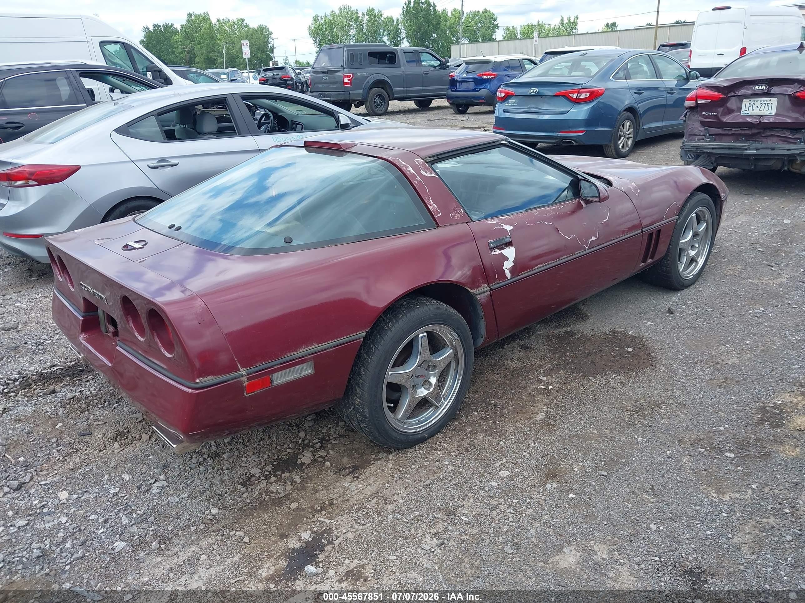 1987 Chevrolet Corvette   Бордовый vin: 1G1YY2182H5122975