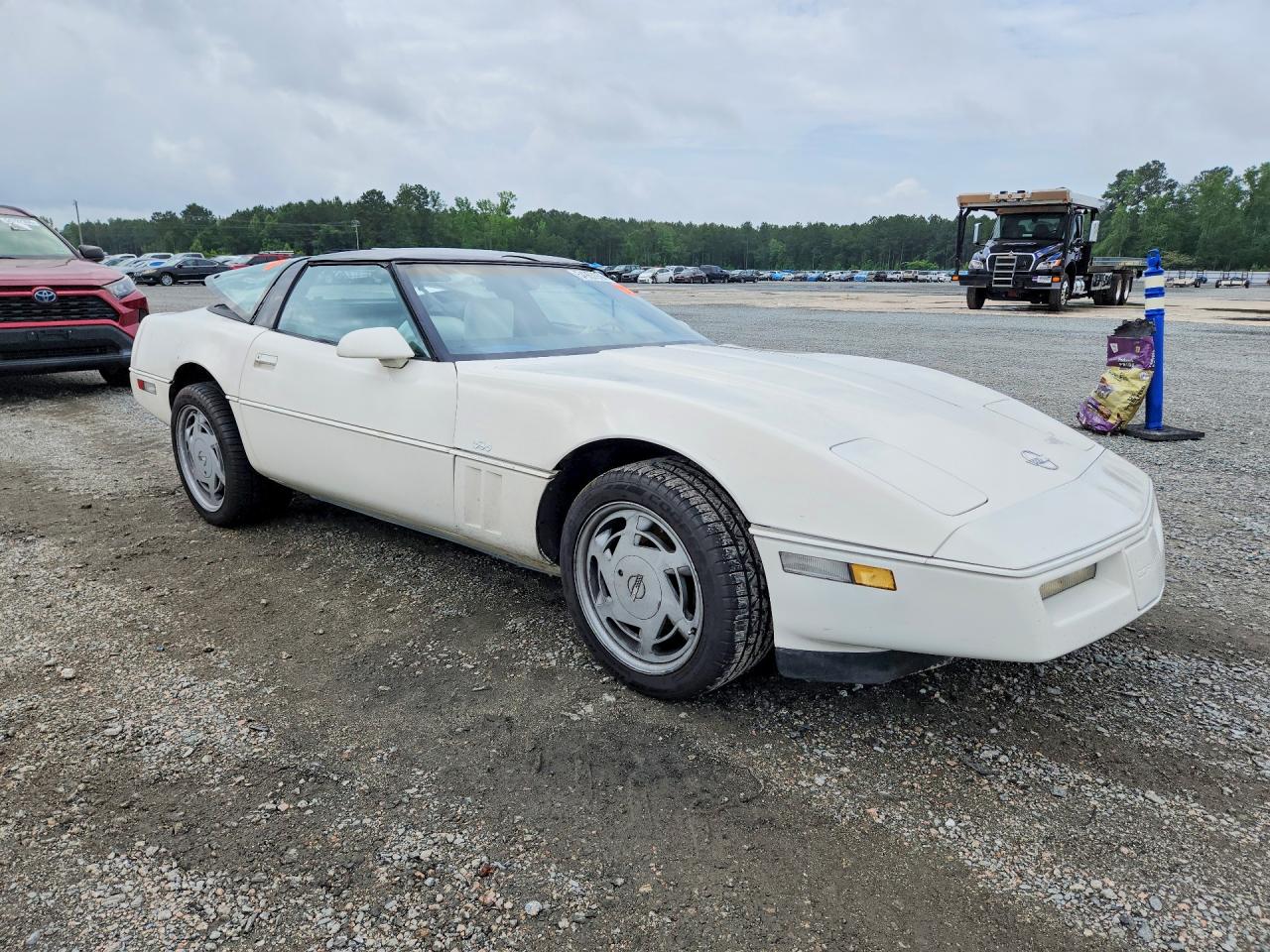 1988 Chevrolet Corvette White vin: 1G1YY2185J5117260