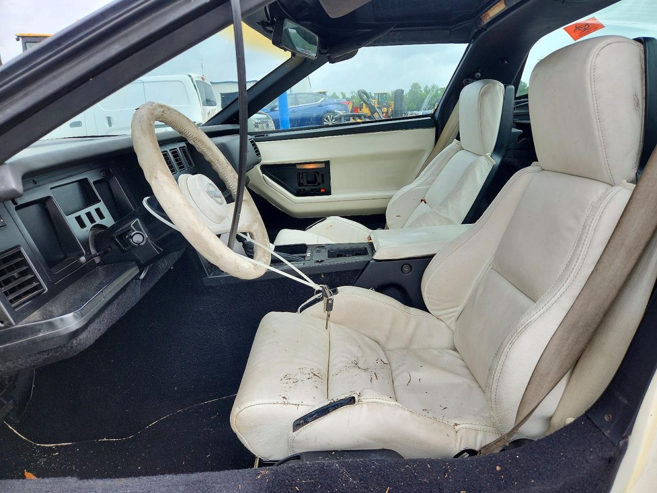 1988 Chevrolet Corvette White vin: 1G1YY2185J5117260