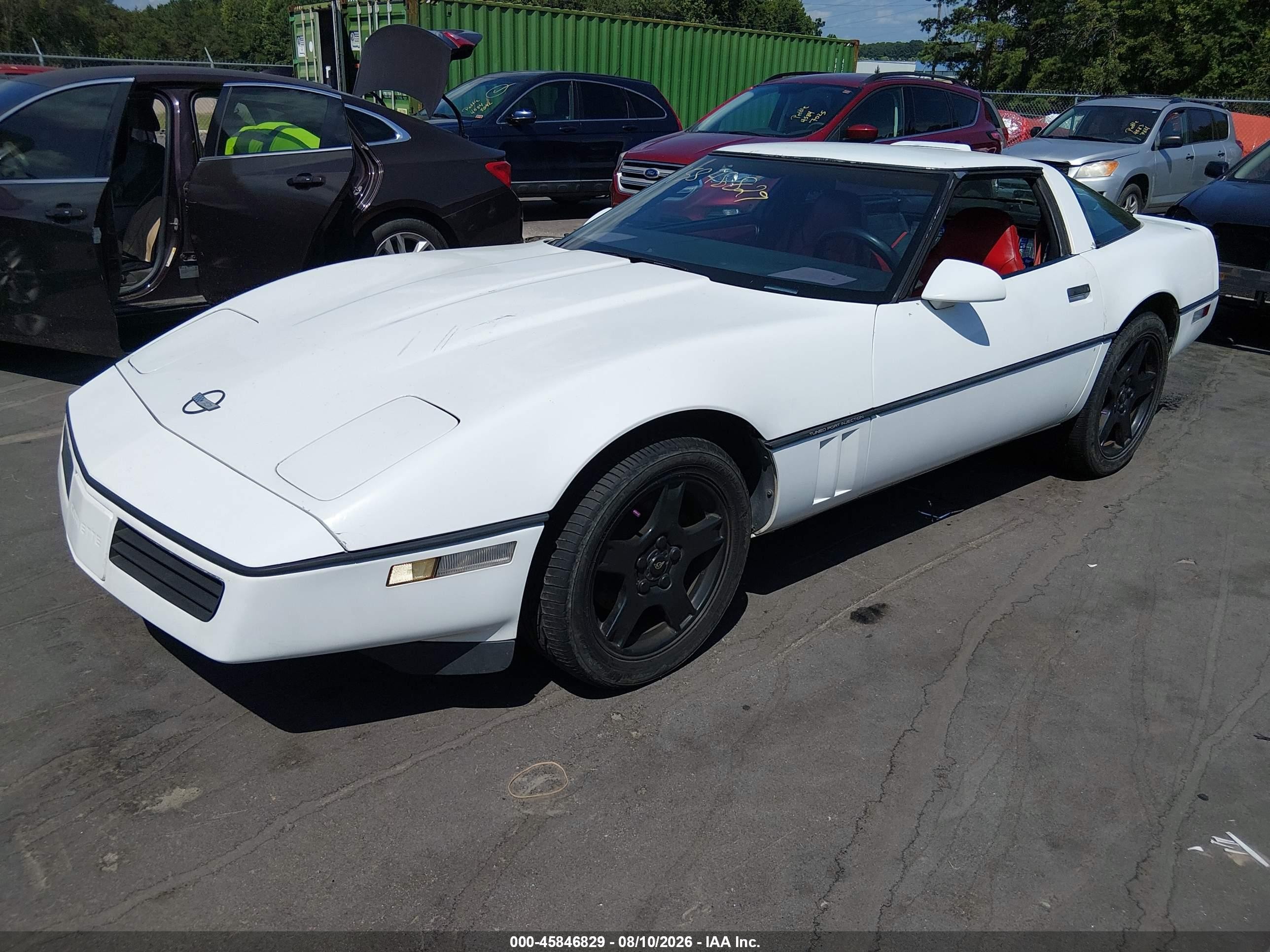 1989 Chevrolet Corvette White vin: 1G1YY2185K5117924