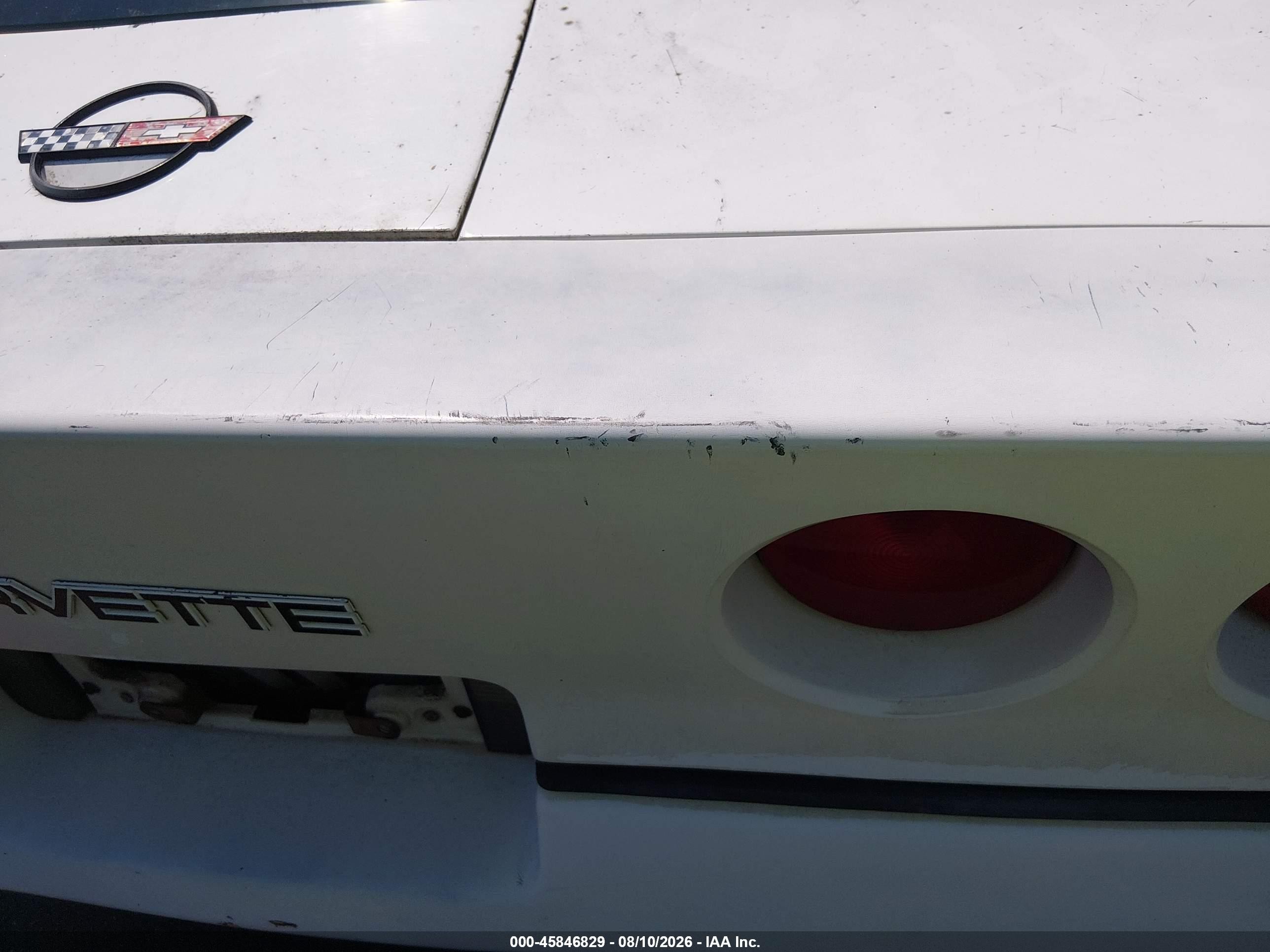 1989 Chevrolet Corvette White vin: 1G1YY2185K5117924