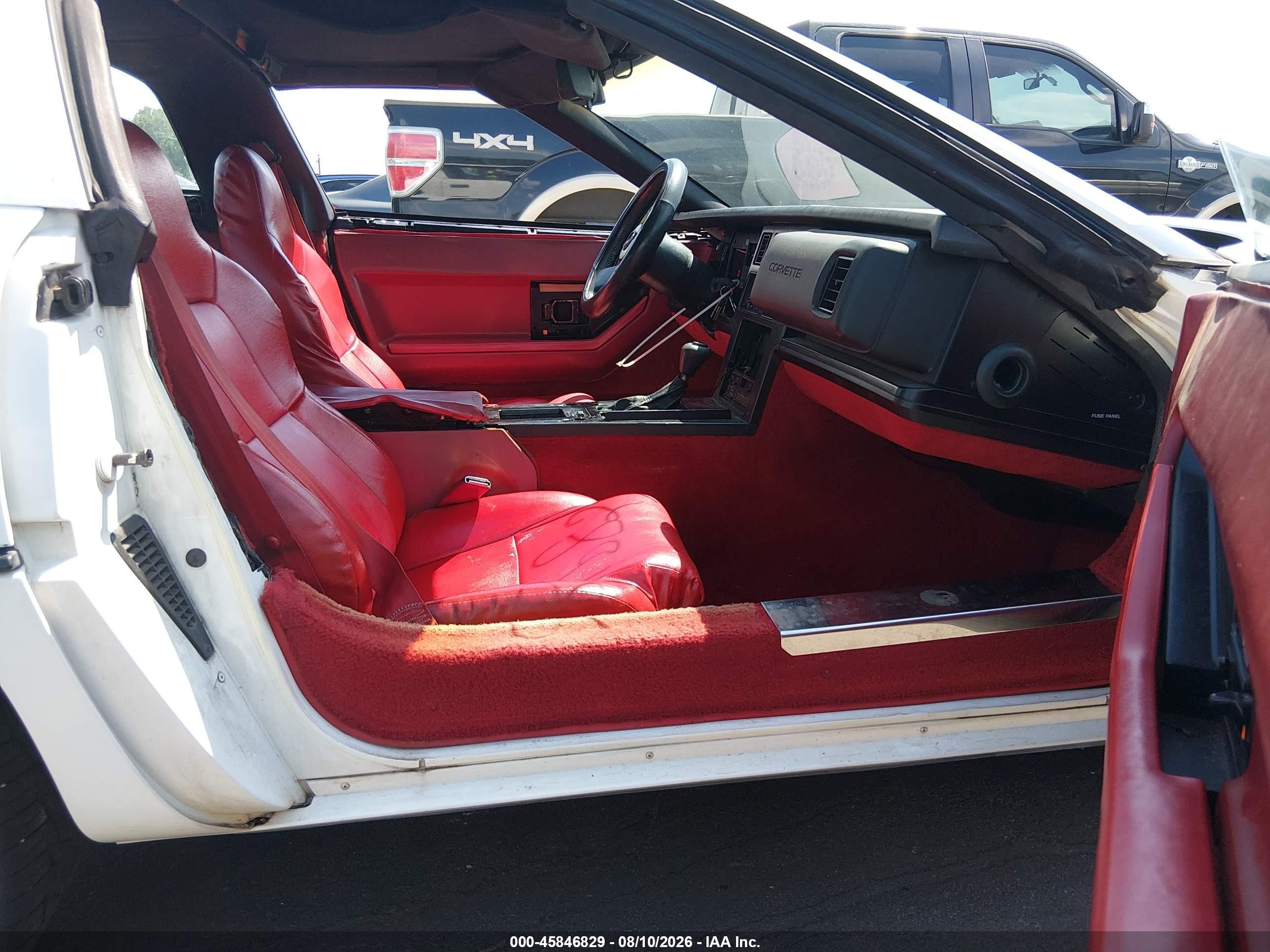 1989 Chevrolet Corvette White vin: 1G1YY2185K5117924