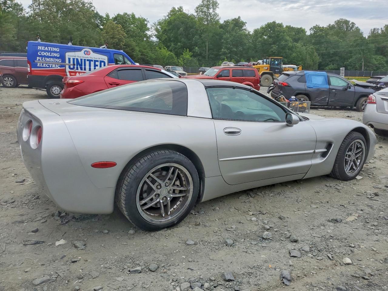 2002 Chevrolet Corvette Silver vin: 1G1YY22G025117416