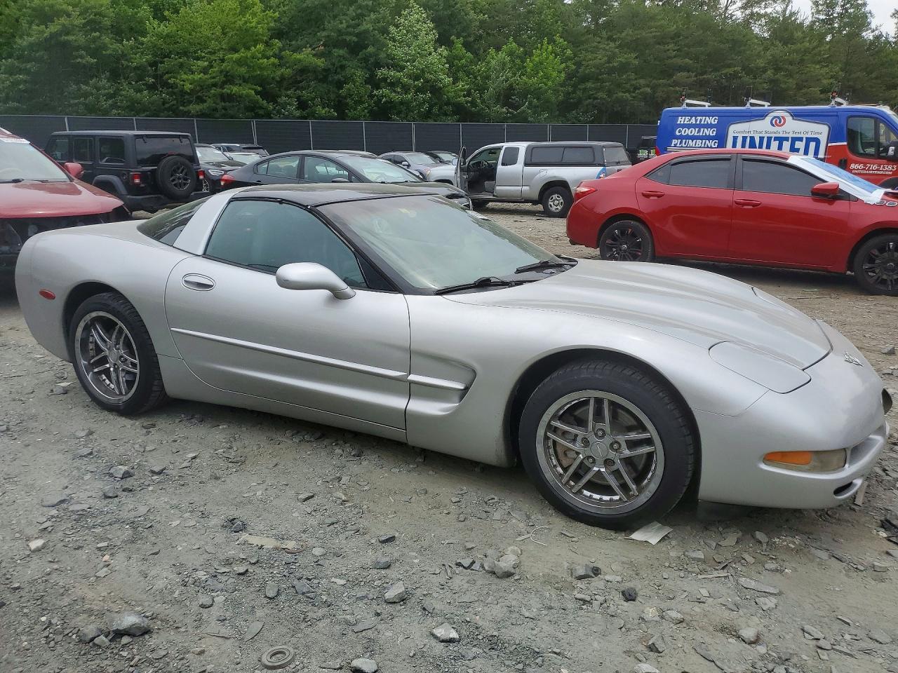 2002 Chevrolet Corvette Silver vin: 1G1YY22G025117416