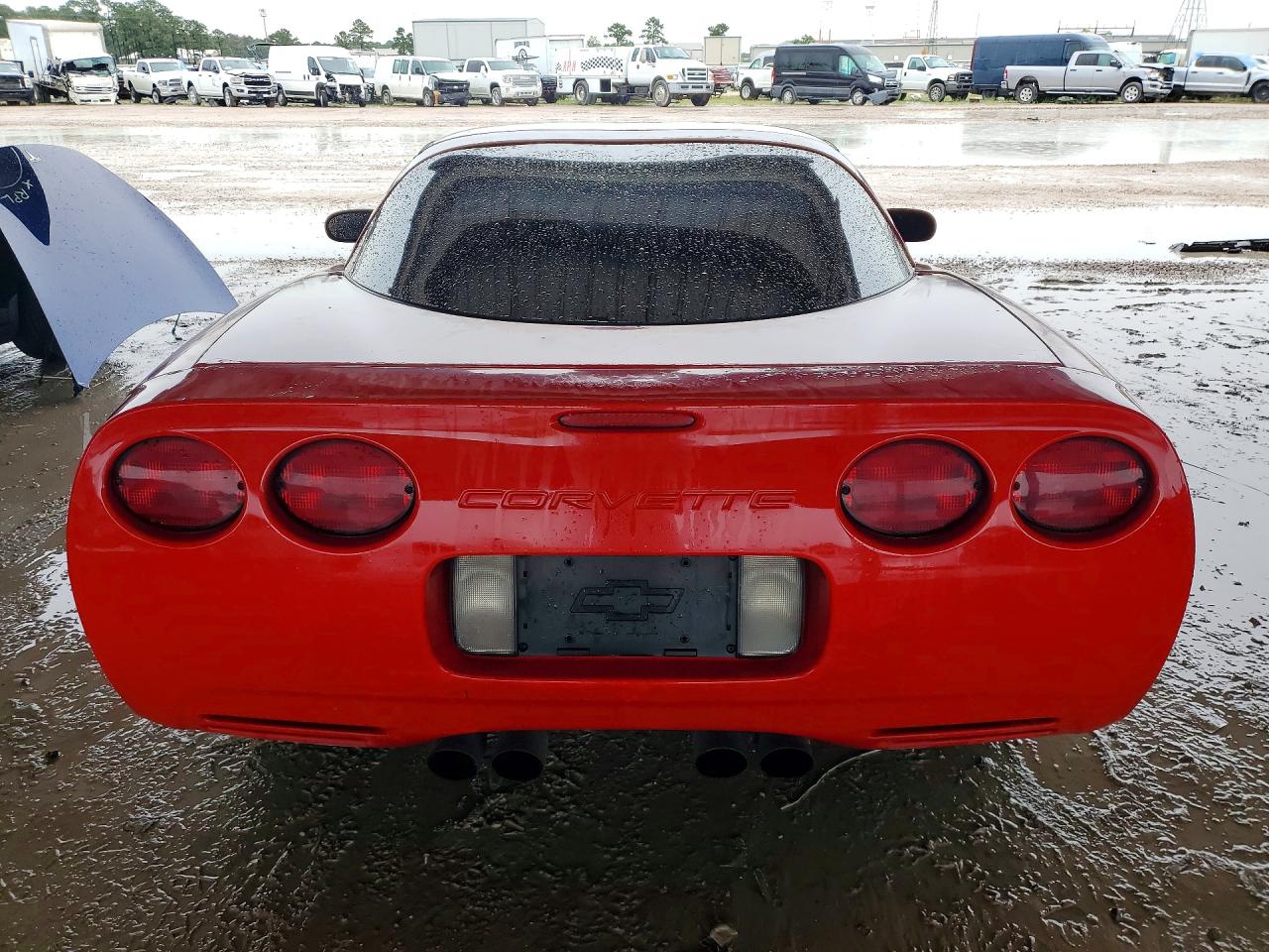2003 Chevrolet Corvette Red vin: 1G1YY22G035103890