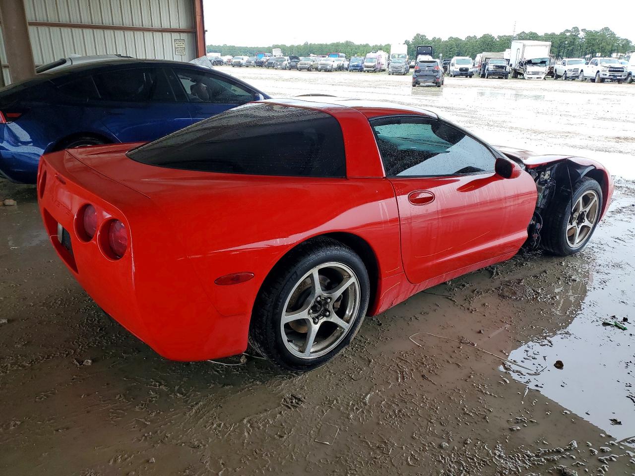 2003 Chevrolet Corvette Red vin: 1G1YY22G035103890