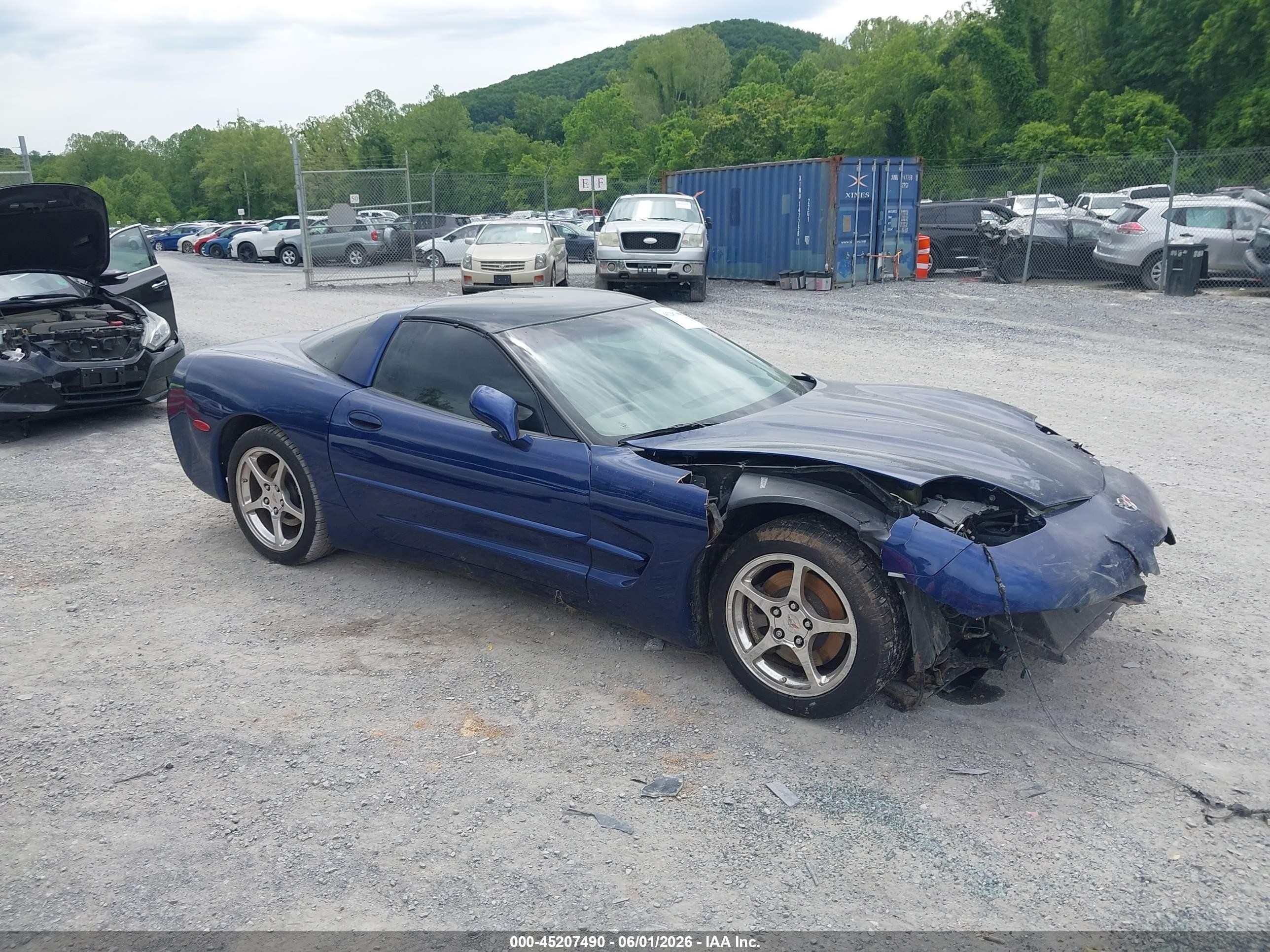 2004 Chevrolet Corvette   Blue vin: 1G1YY22G045103745