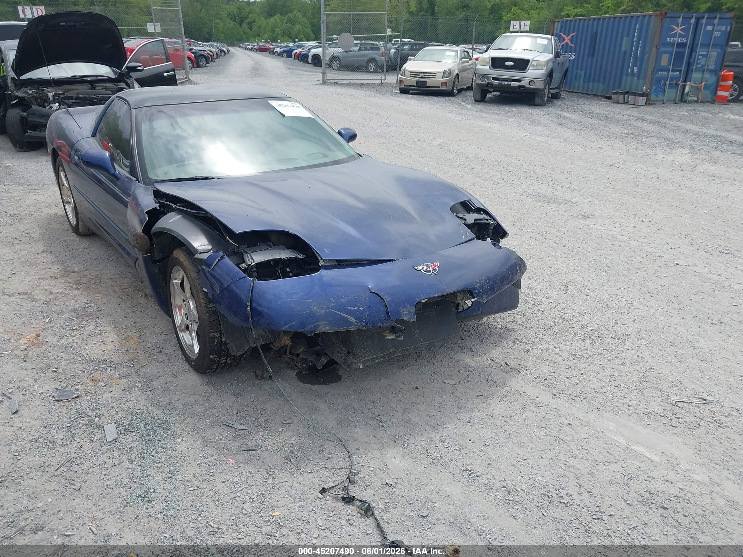 2004 Chevrolet Corvette   Blue vin: 1G1YY22G045103745