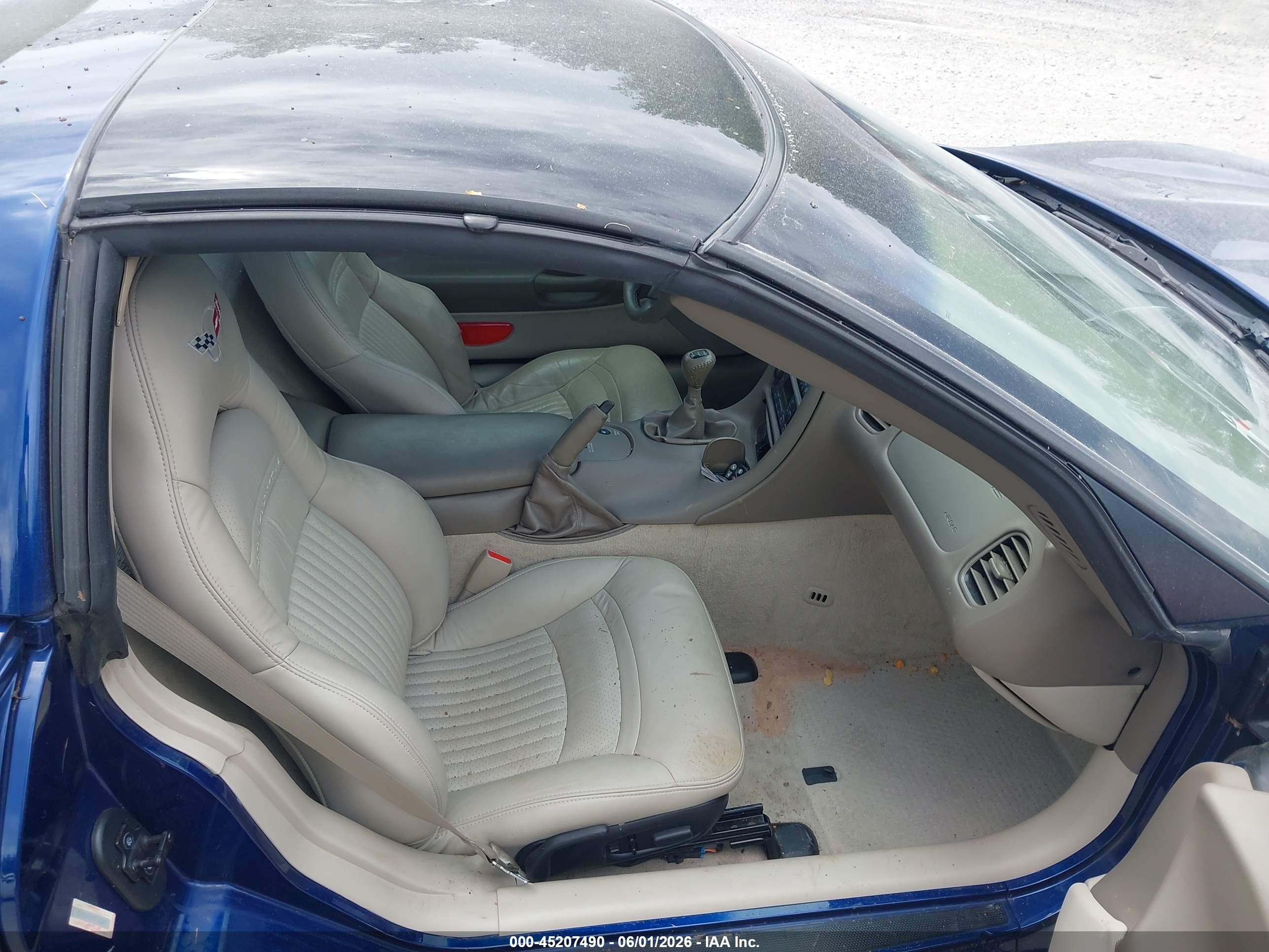 2004 Chevrolet Corvette   Blue vin: 1G1YY22G045103745