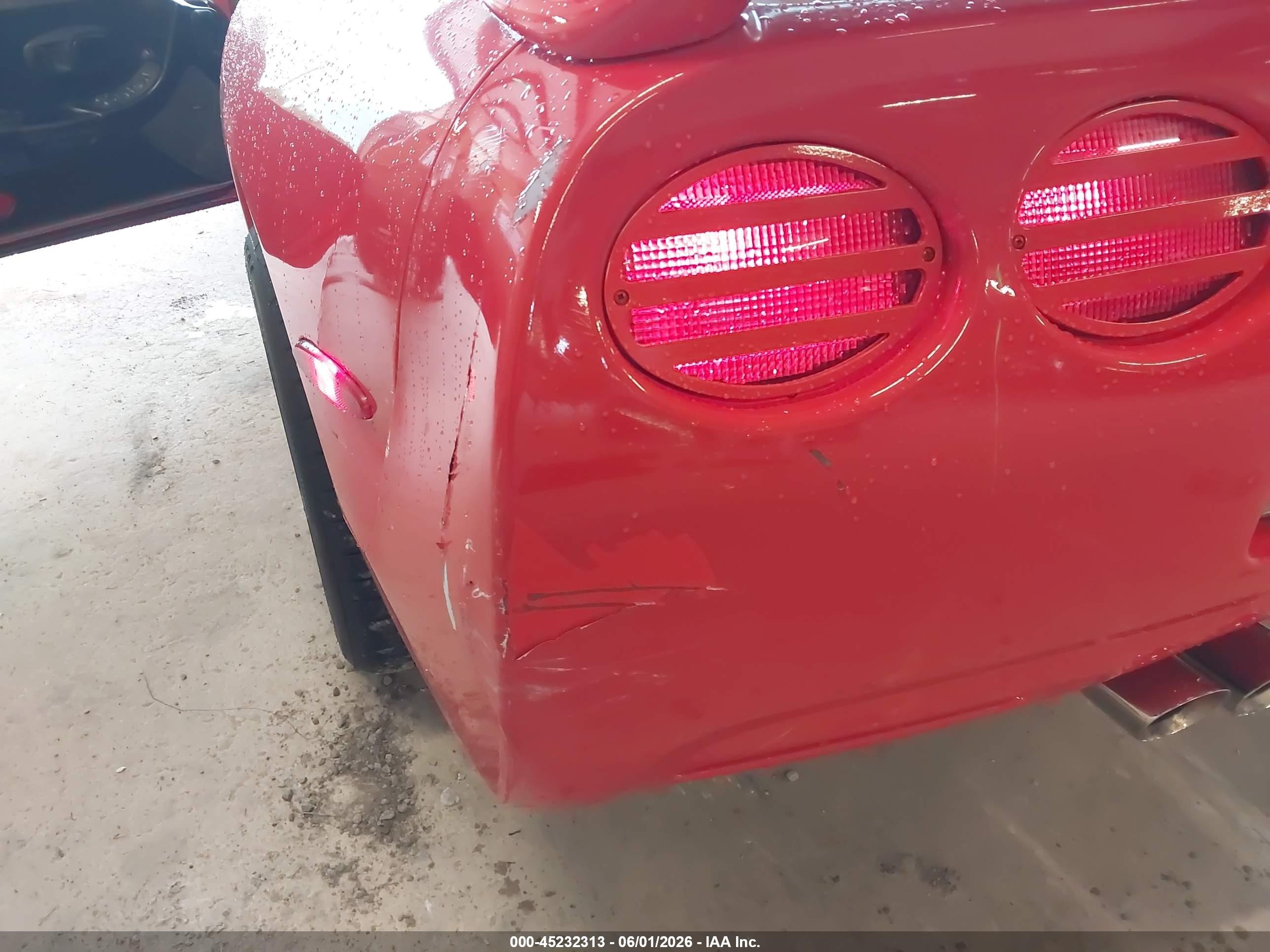 1997 Chevrolet Corvette   Red vin: 1G1YY22G0V5102872