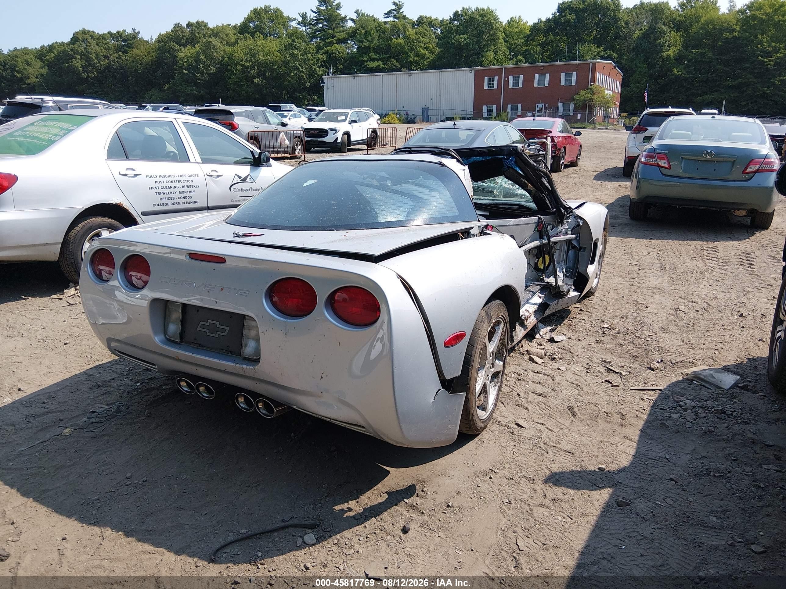 1998 Chevrolet Corvette   Серебряный vin: 1G1YY22G1W5106205