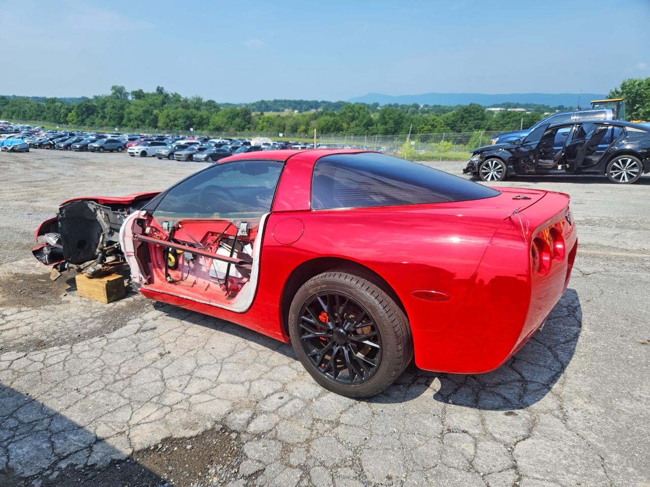 1998 Chevrolet Corvette Red vin: 1G1YY22G1W5128964