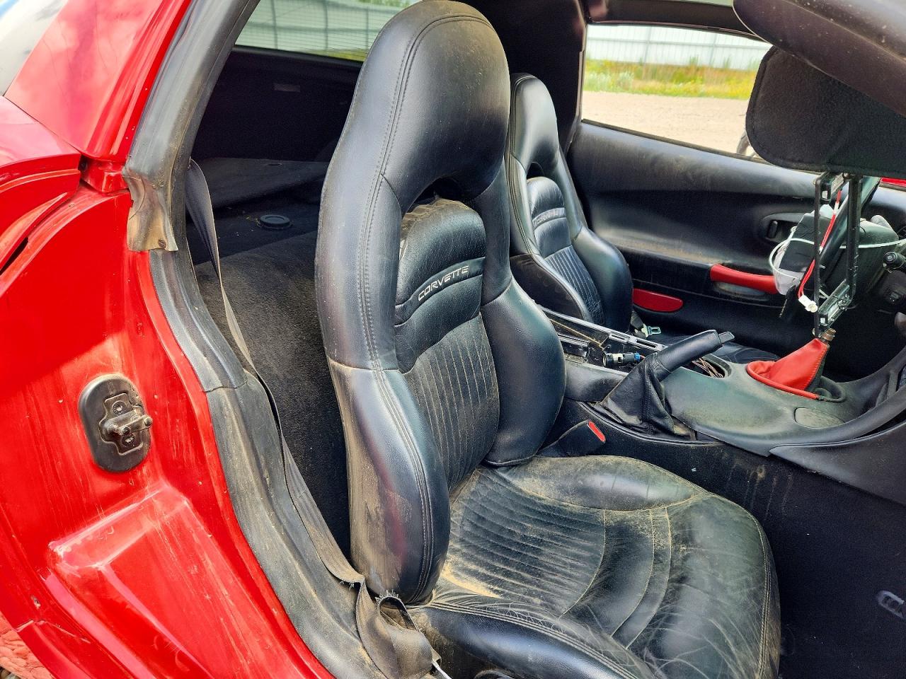 2000 Chevrolet Corvette Red vin: 1G1YY22G1Y5117627