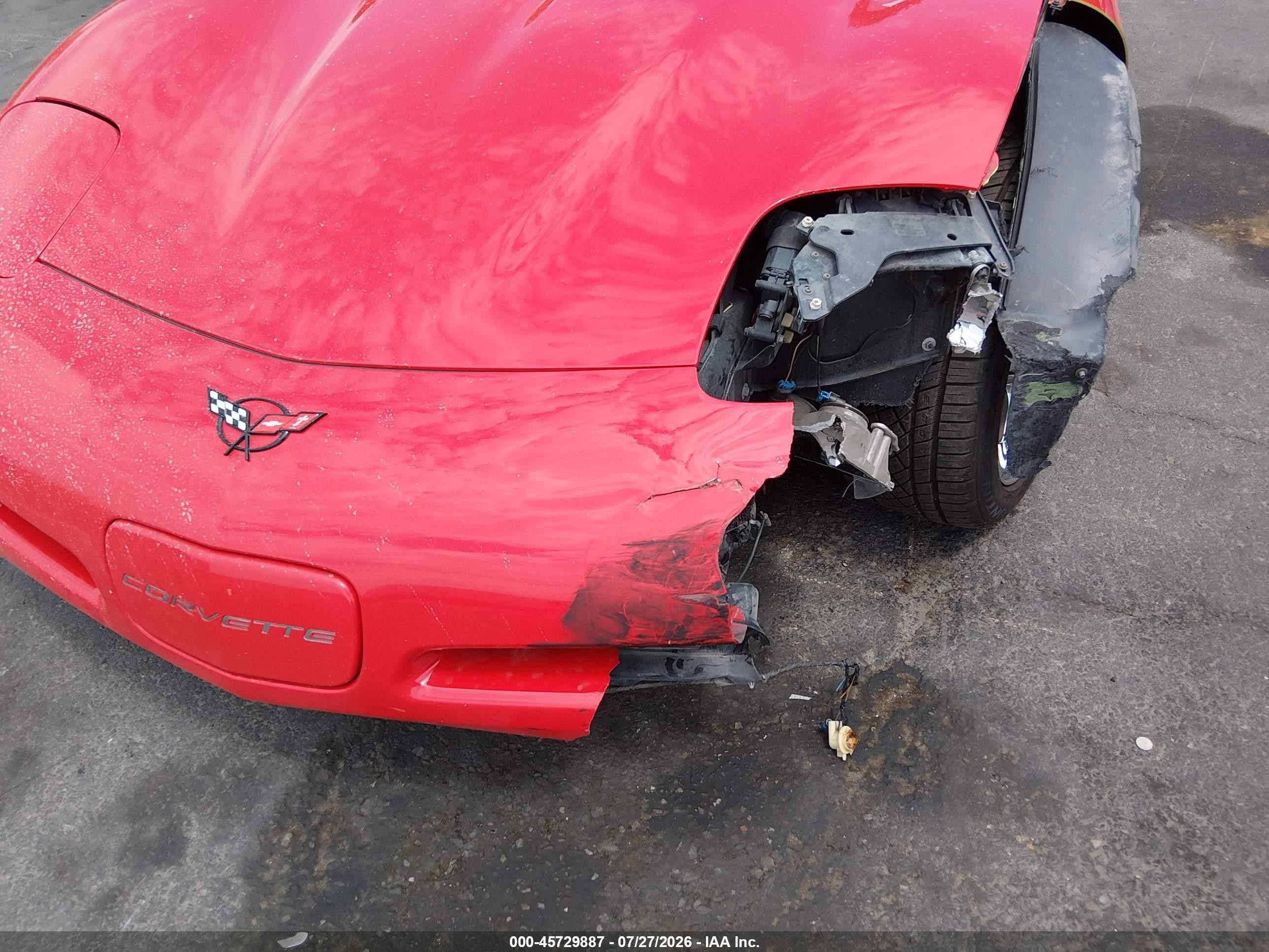 2001 Chevrolet Corvette   Red vin: 1G1YY22G215131462