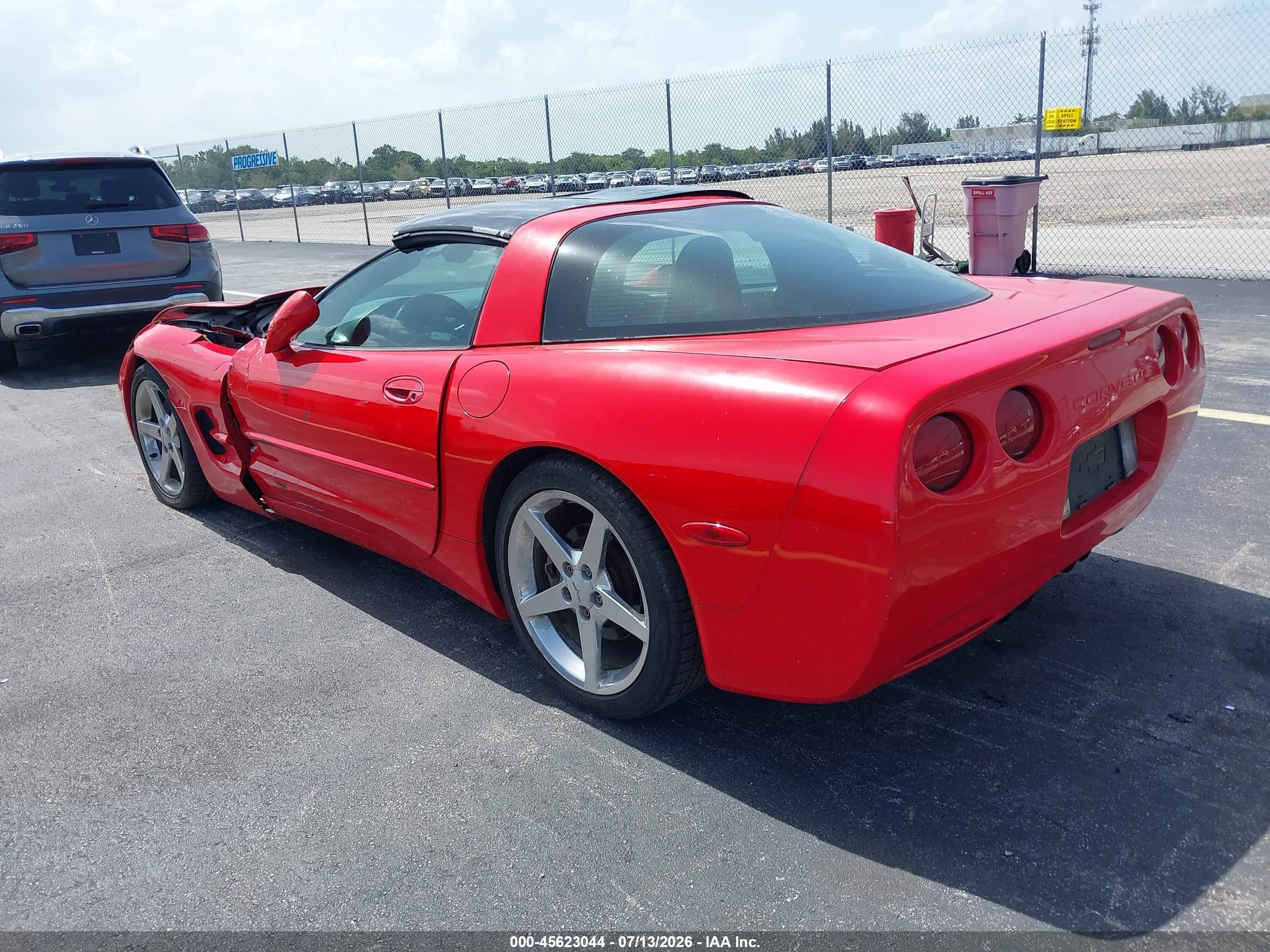 1998 Chevrolet Corvette   Красный vin: 1G1YY22G2W5108416