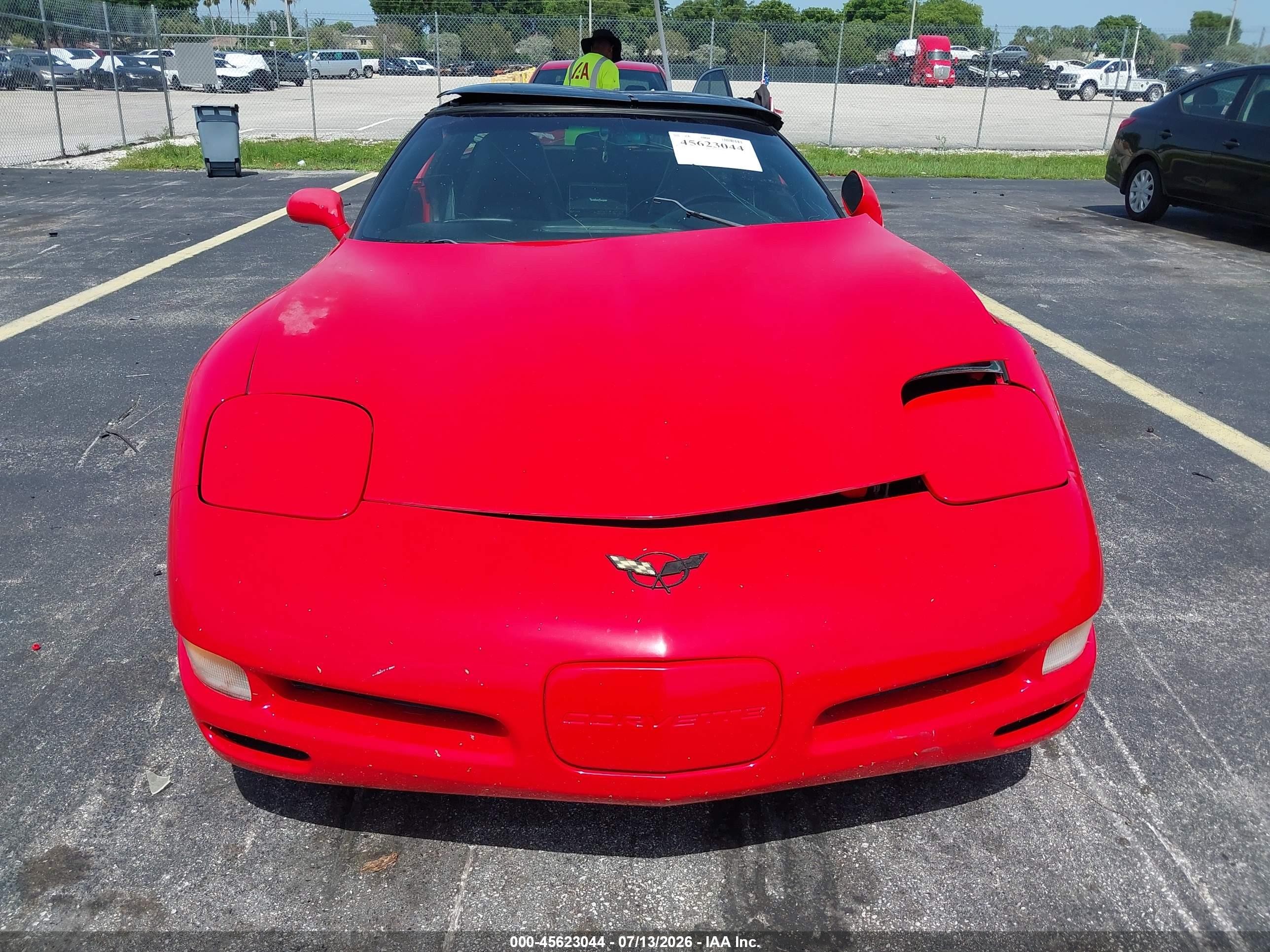 1998 Chevrolet Corvette   Красный vin: 1G1YY22G2W5108416
