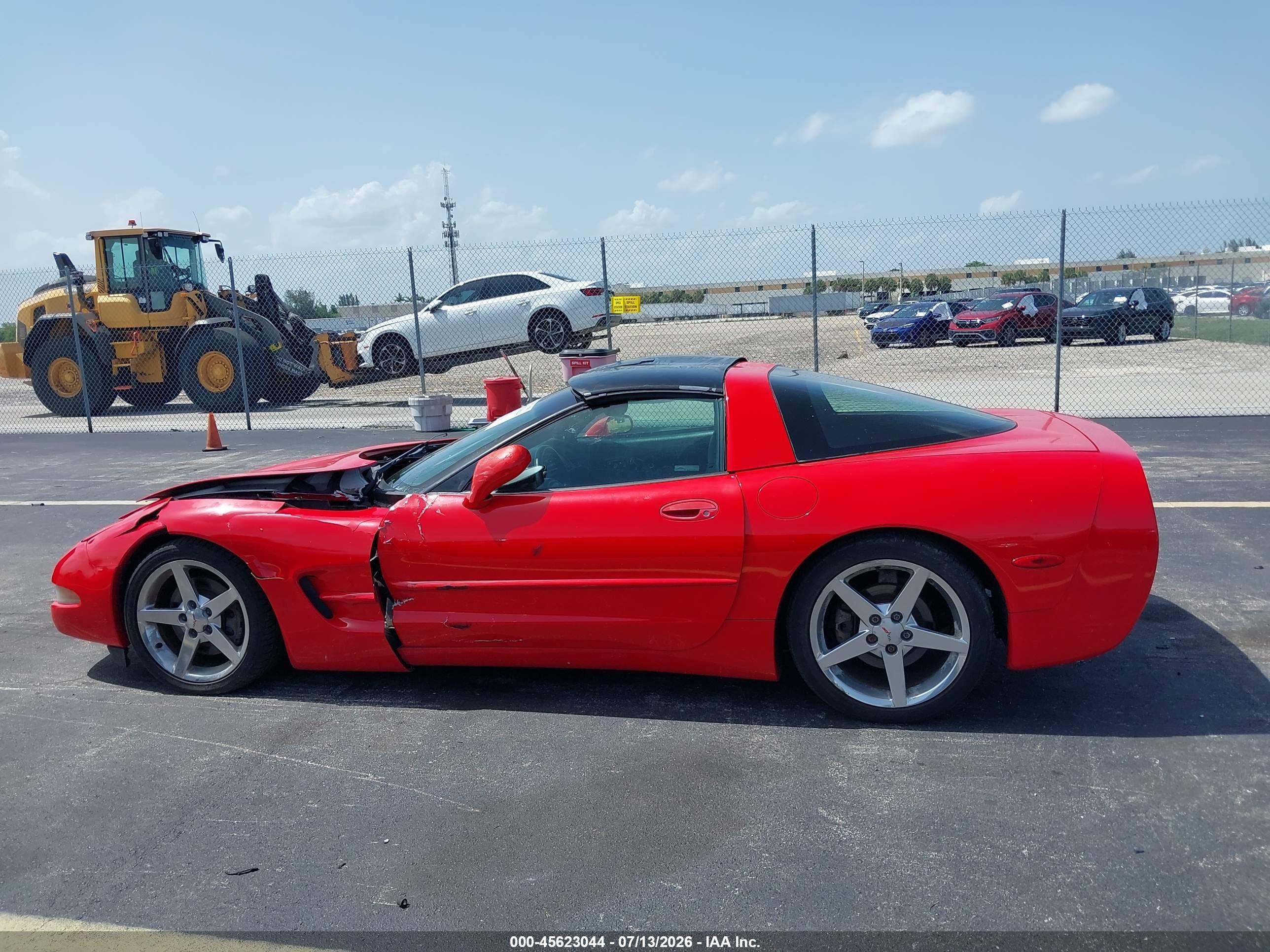1998 Chevrolet Corvette   Красный vin: 1G1YY22G2W5108416