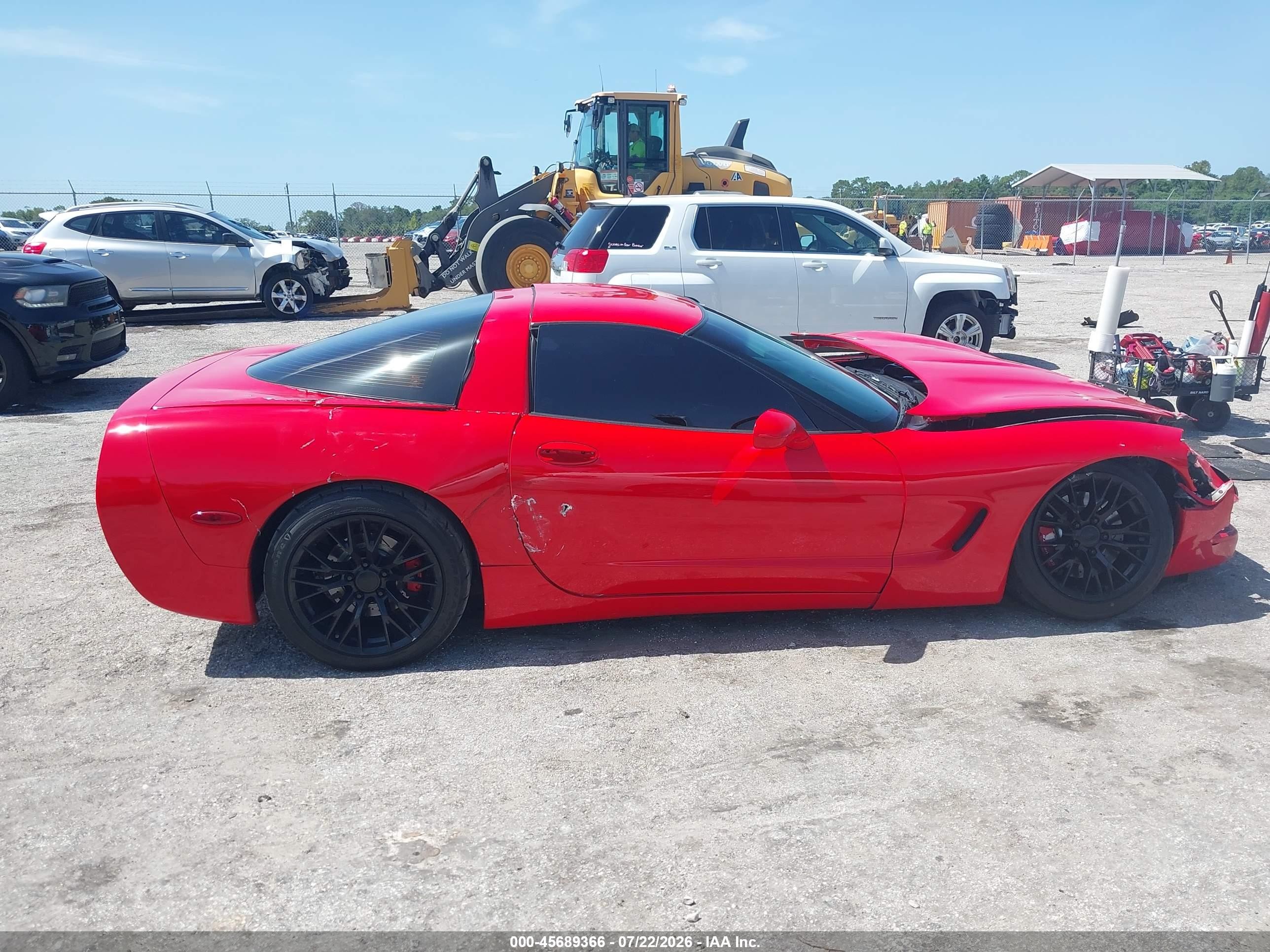 2002 Chevrolet Corvette   Red vin: 1G1YY22G325120617