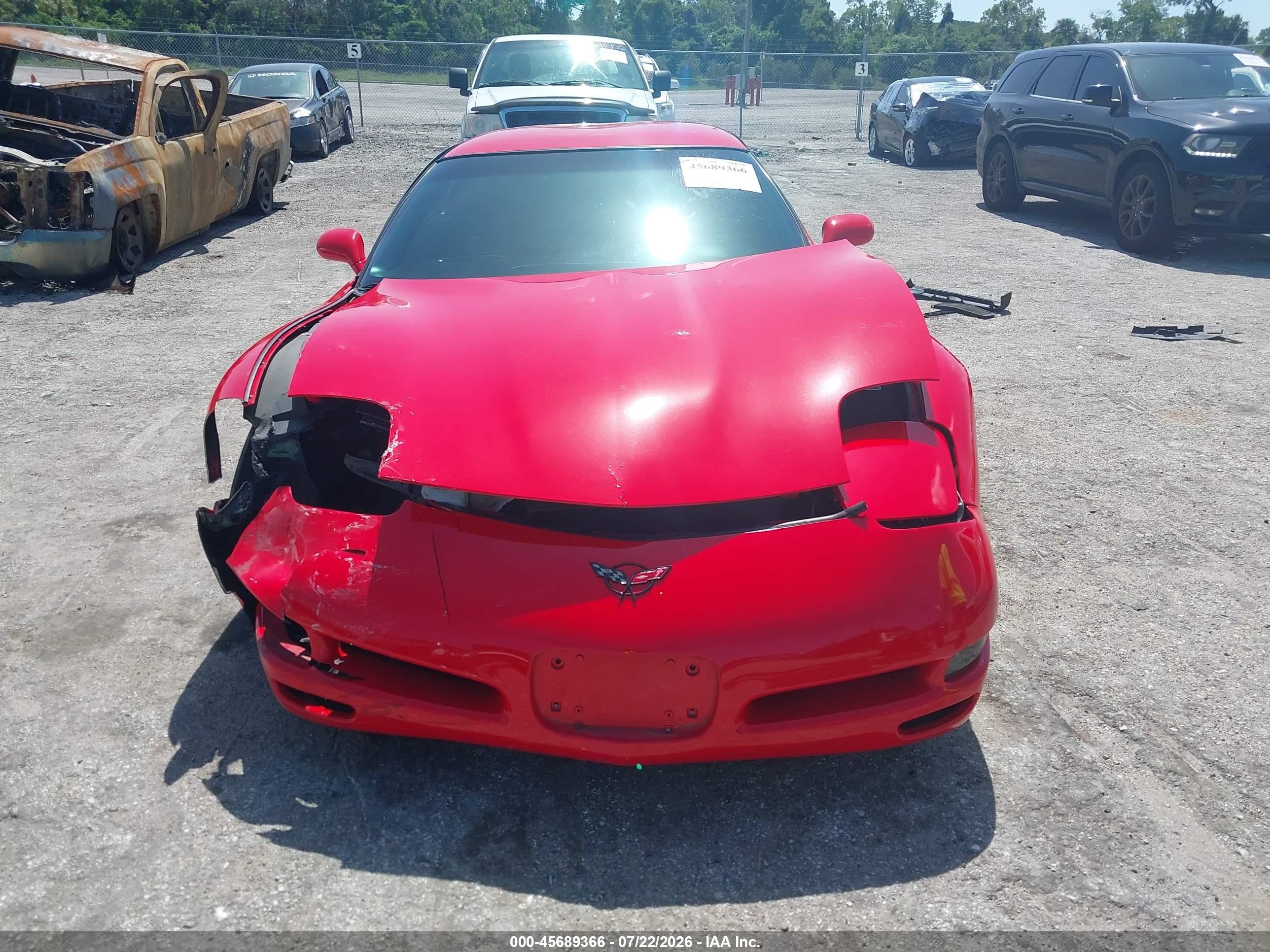2002 Chevrolet Corvette   Red vin: 1G1YY22G325120617