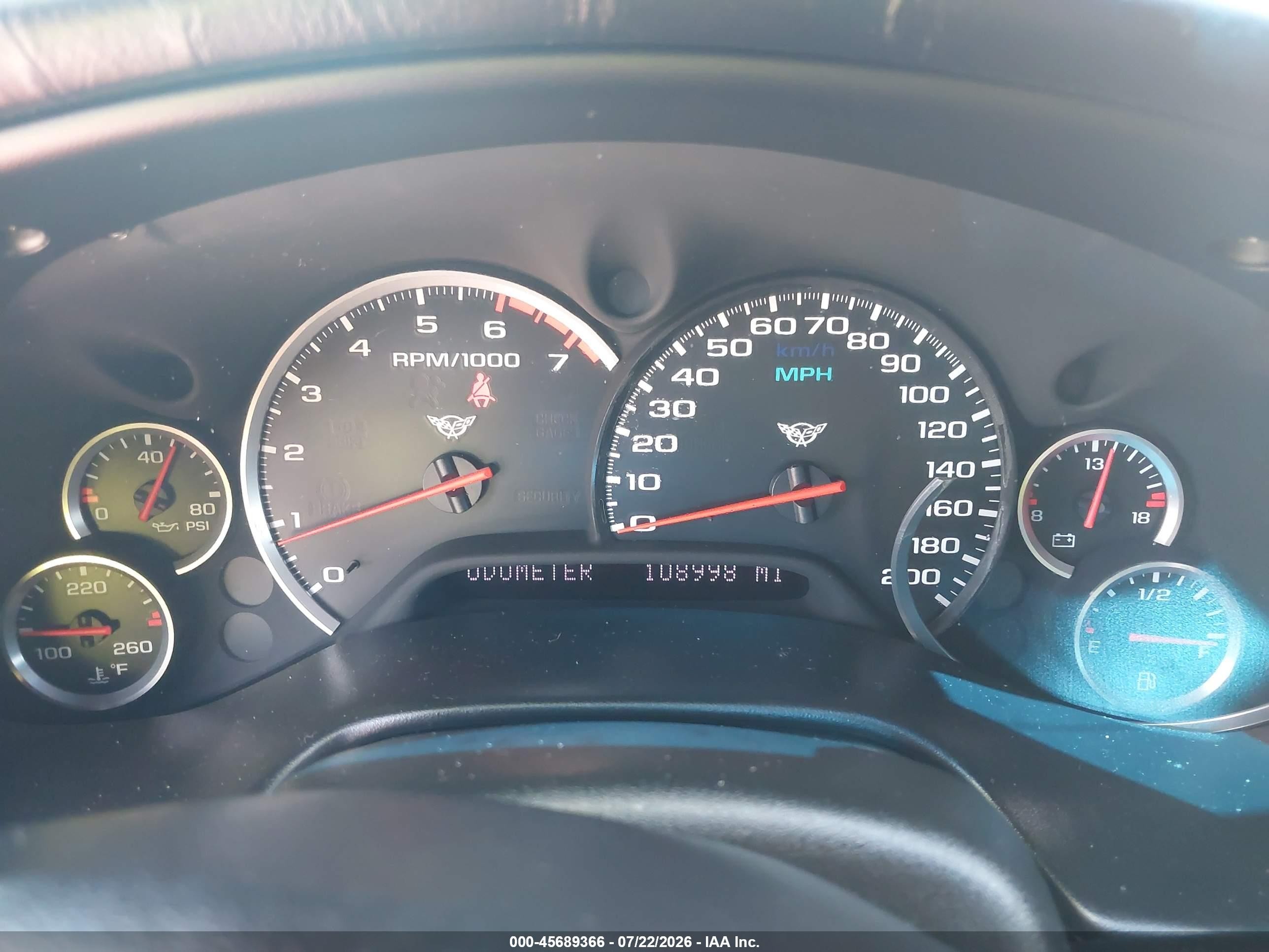 2002 Chevrolet Corvette   Red vin: 1G1YY22G325120617