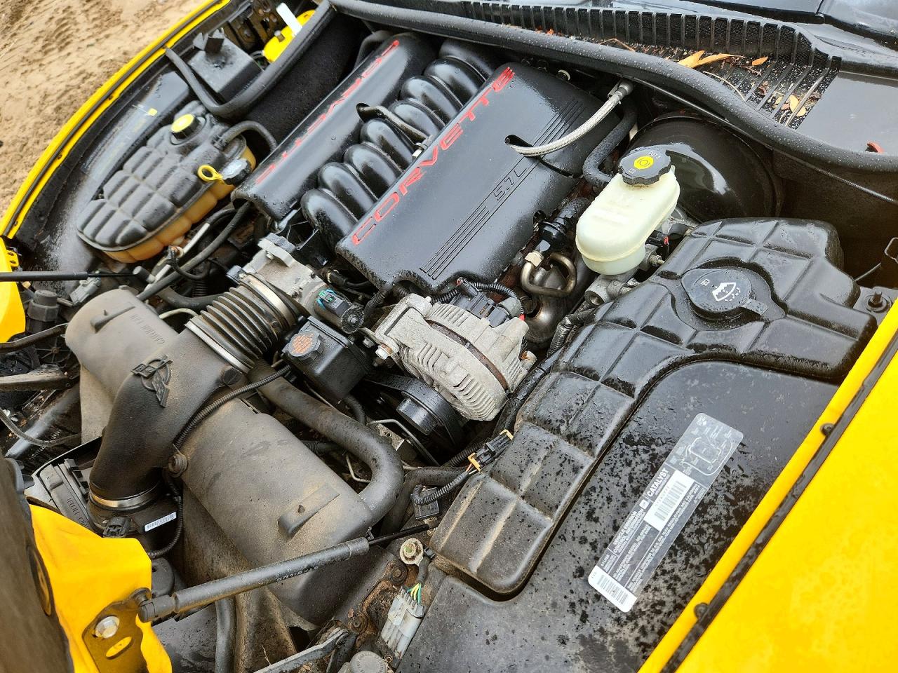 2003 Chevrolet Corvette Yellow vin: 1G1YY22G335112969