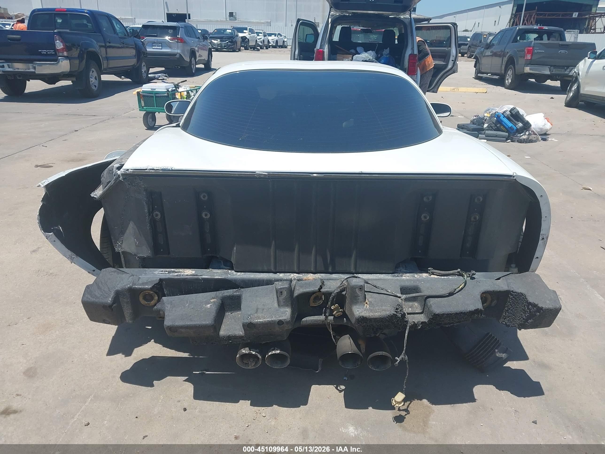 1999 Chevrolet Corvette Белый vin: 1G1YY22G3X5104702