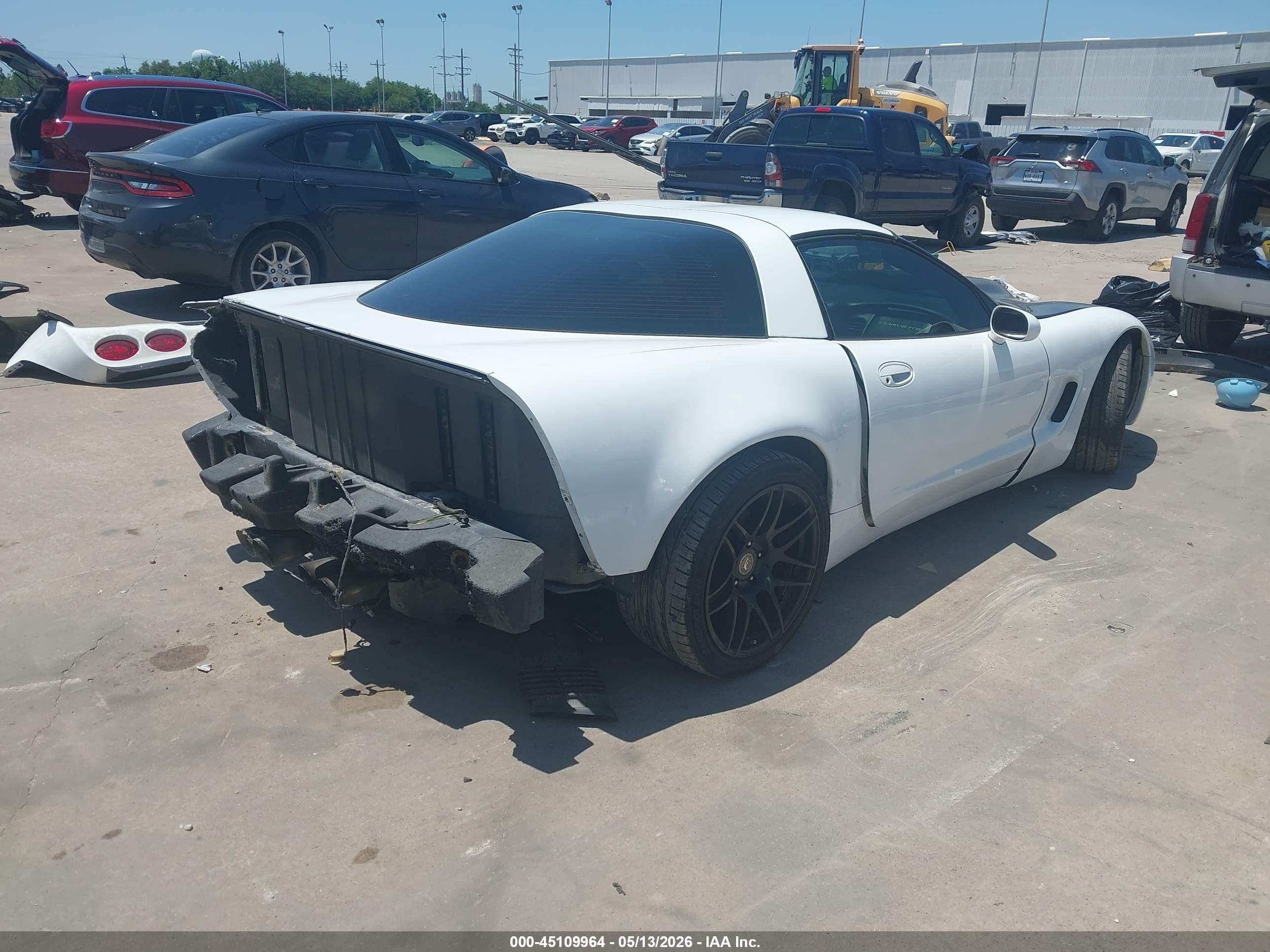 1999 Chevrolet Corvette Белый vin: 1G1YY22G3X5104702