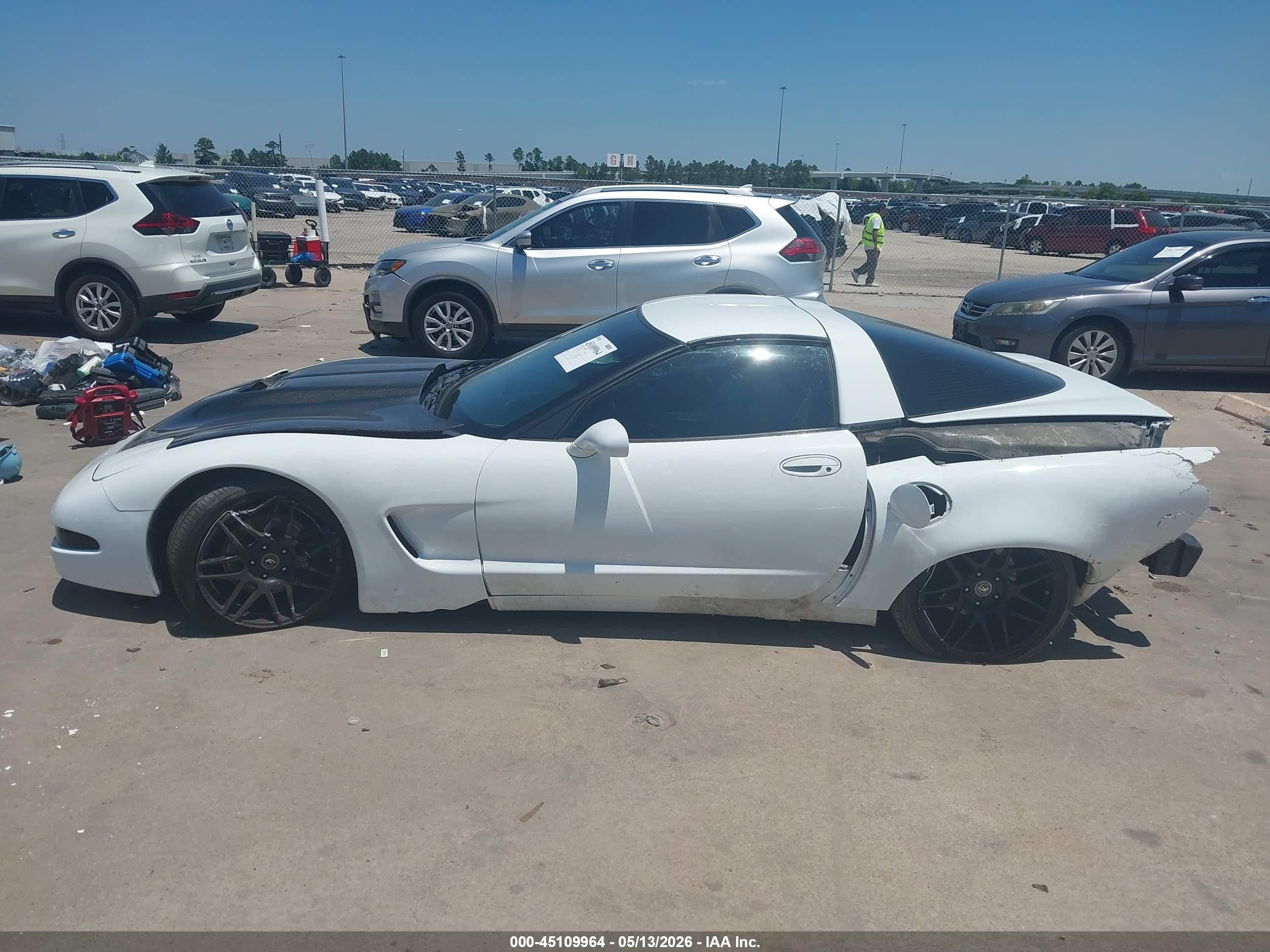 1999 Chevrolet Corvette Белый vin: 1G1YY22G3X5104702