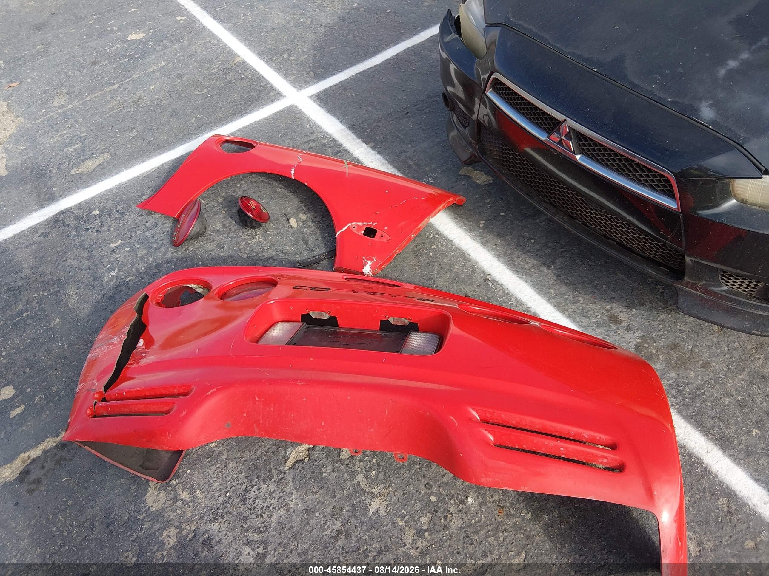2002 Chevrolet Corvette   Red vin: 1G1YY22G425105933