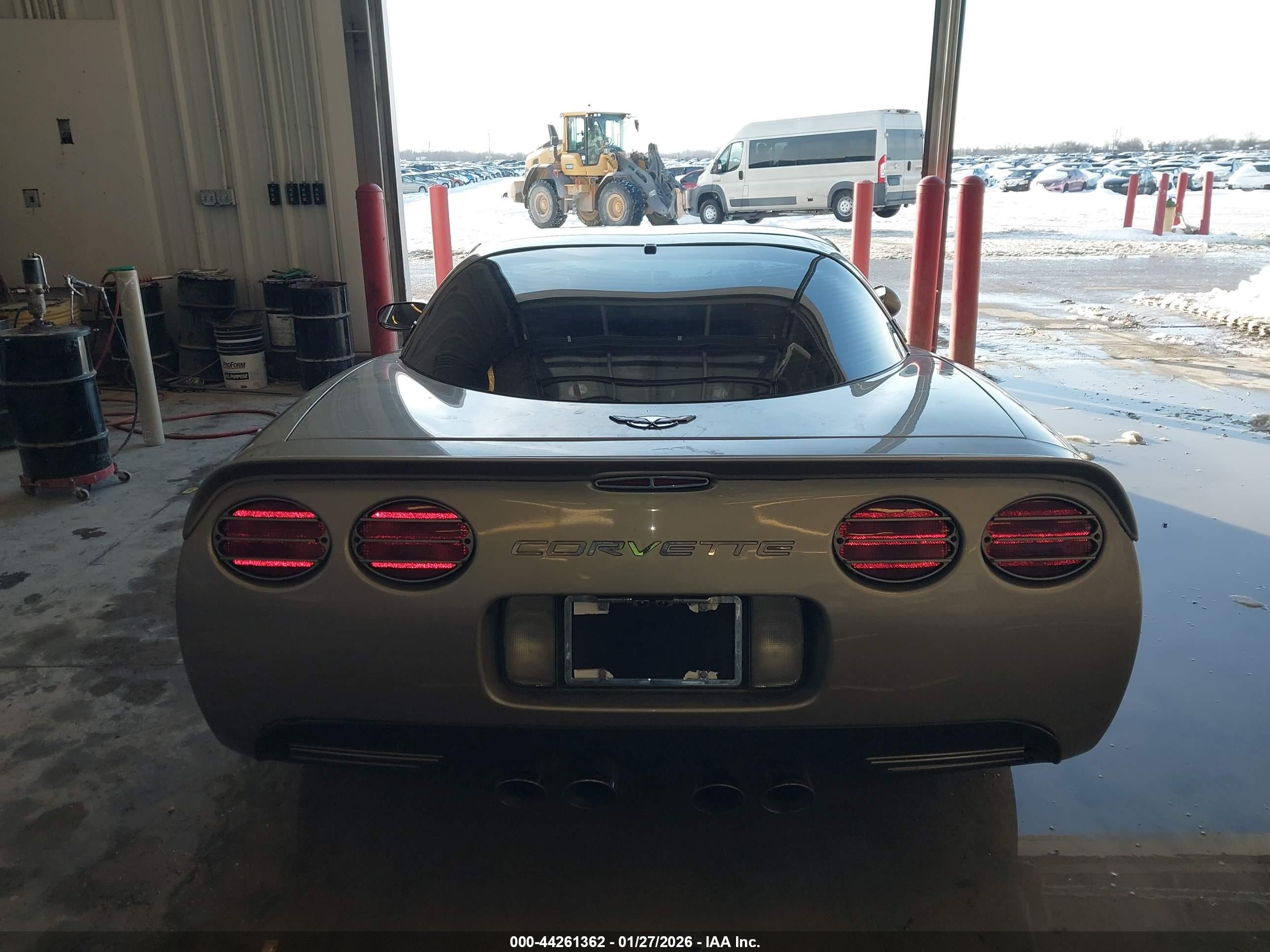 2002 Chevrolet Corvette Tan vin: 1G1YY22G425126622