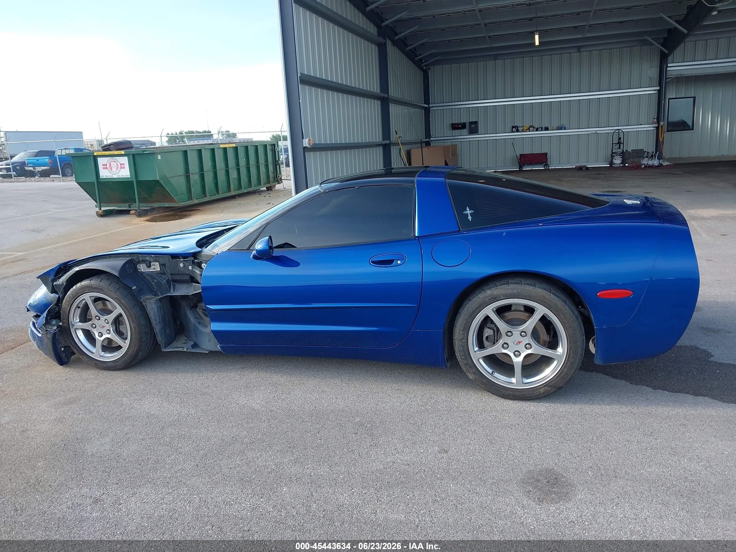 2003 Chevrolet Corvette Blue vin: 1G1YY22G435110146