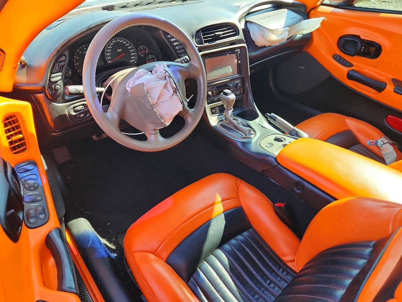 2003 Chevrolet Corvette Orange vin: 1G1YY22G435132793