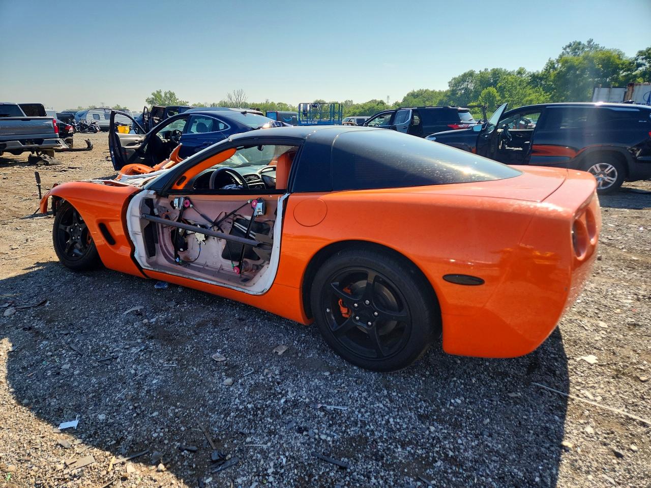 2003 Chevrolet Corvette Orange vin: 1G1YY22G435132793