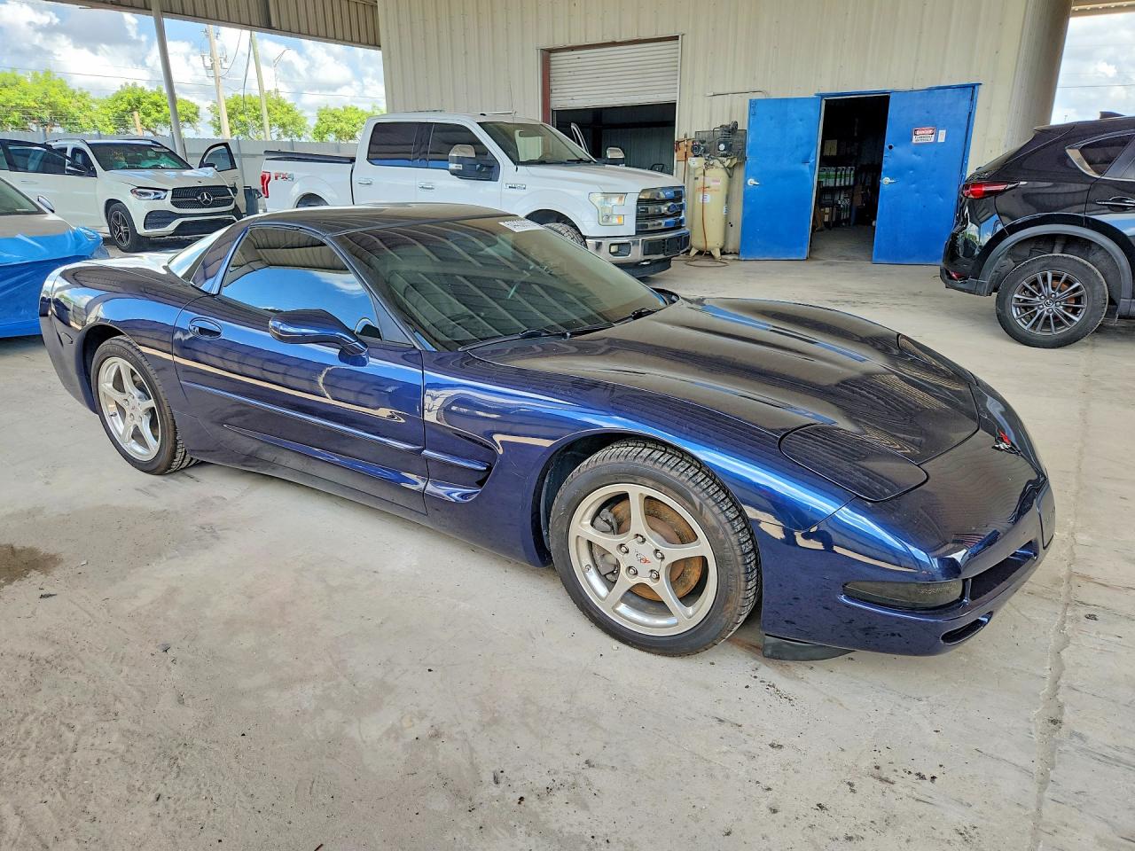 1999 Chevrolet Corvette Blue vin: 1G1YY22G4X5114462