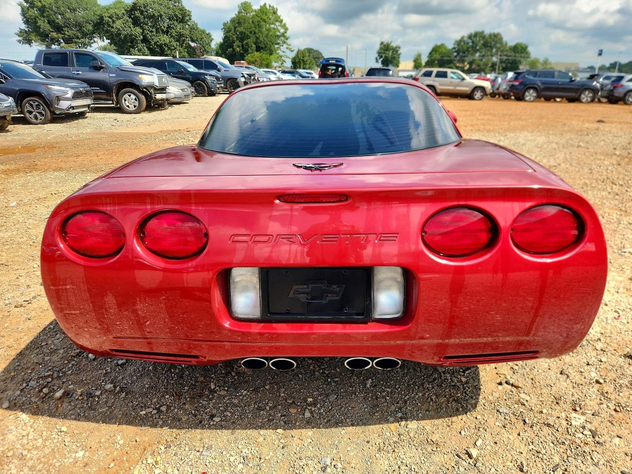 2002 Chevrolet Corvette Red vin: 1G1YY22G525107920