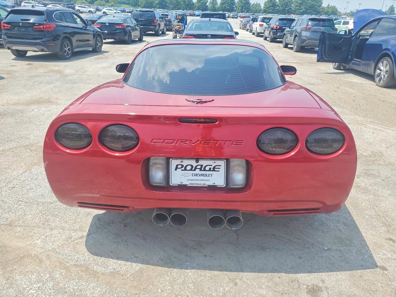2002 Chevrolet Corvette Red vin: 1G1YY22G525109862