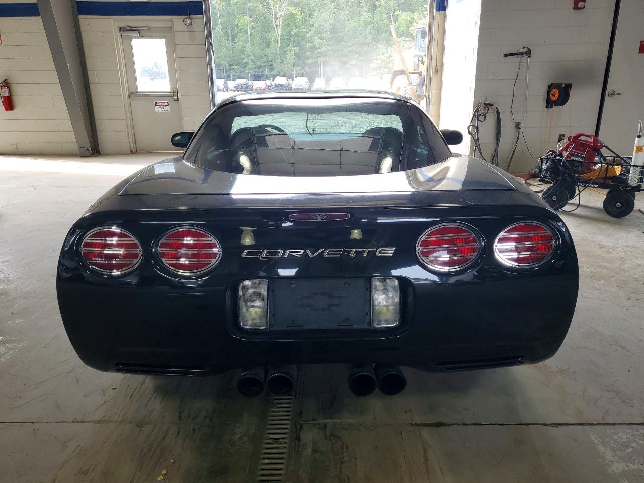 2002 Chevrolet Corvette Черный vin: 1G1YY22G525122496