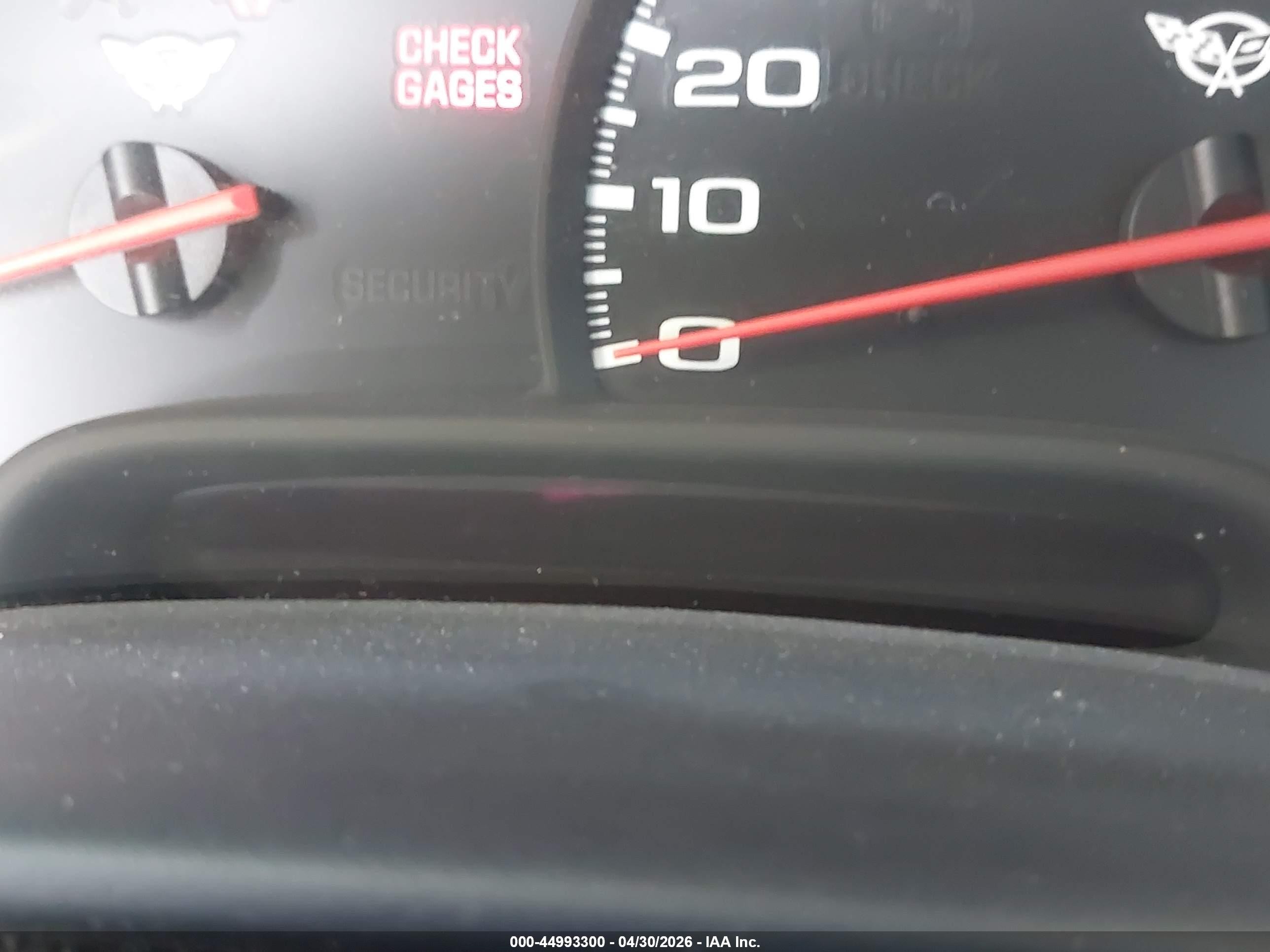 2002 Chevrolet Corvette   Белый vin: 1G1YY22G525128475