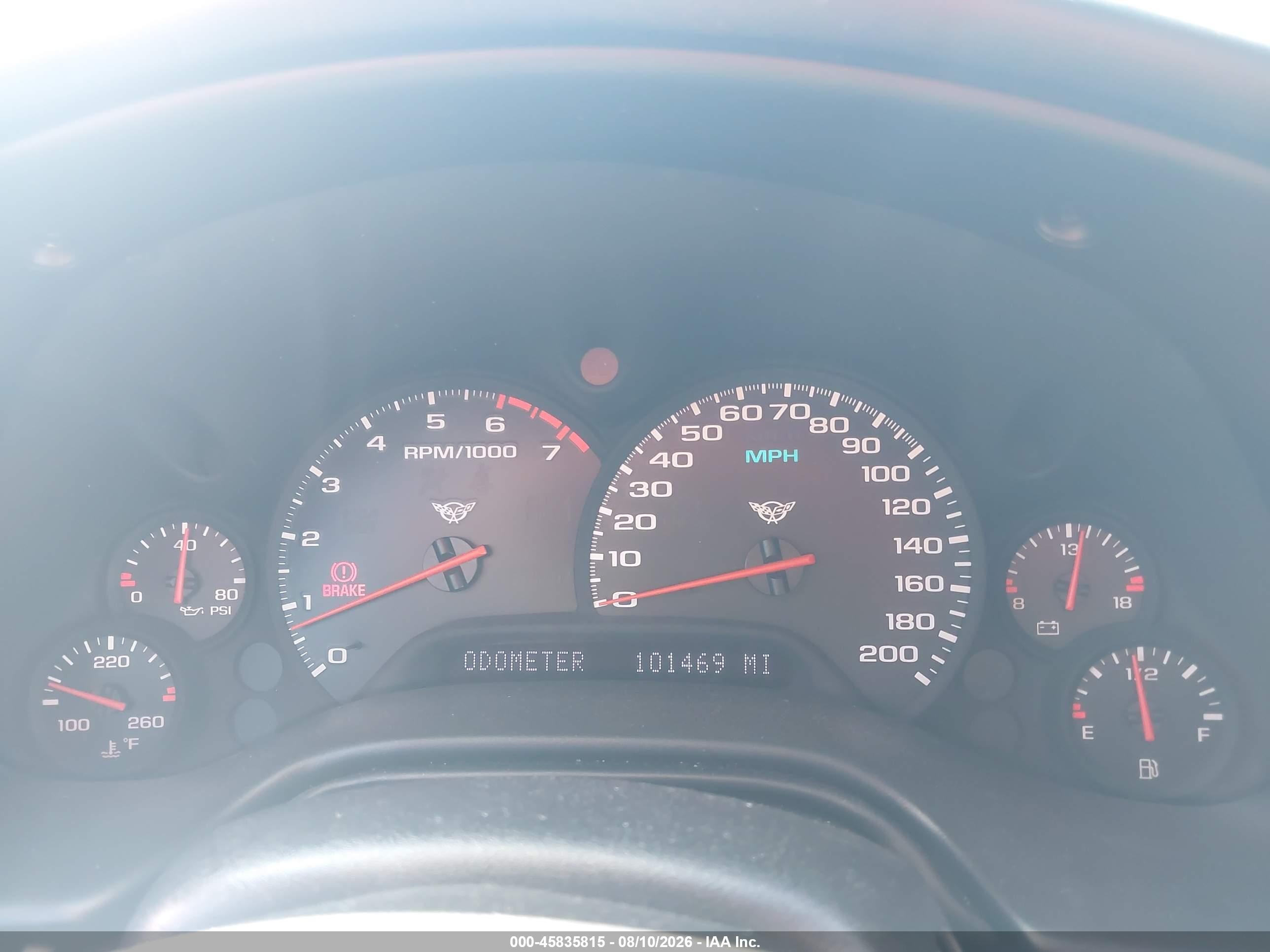 2004 Chevrolet Corvette   Серебряный vin: 1G1YY22G545133744