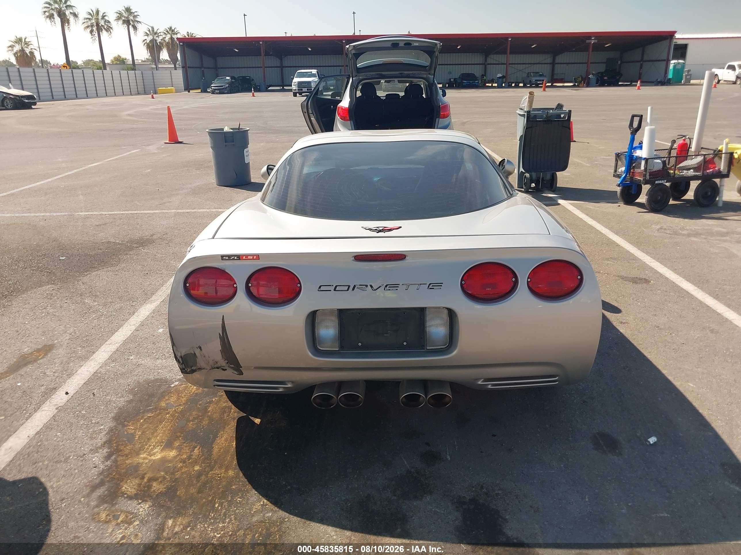 2004 Chevrolet Corvette   Серебряный vin: 1G1YY22G545133744