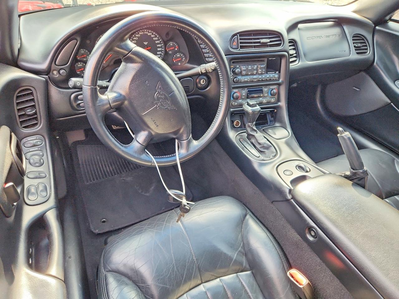 1998 Chevrolet Corvette Black vin: 1G1YY22G5W5107552