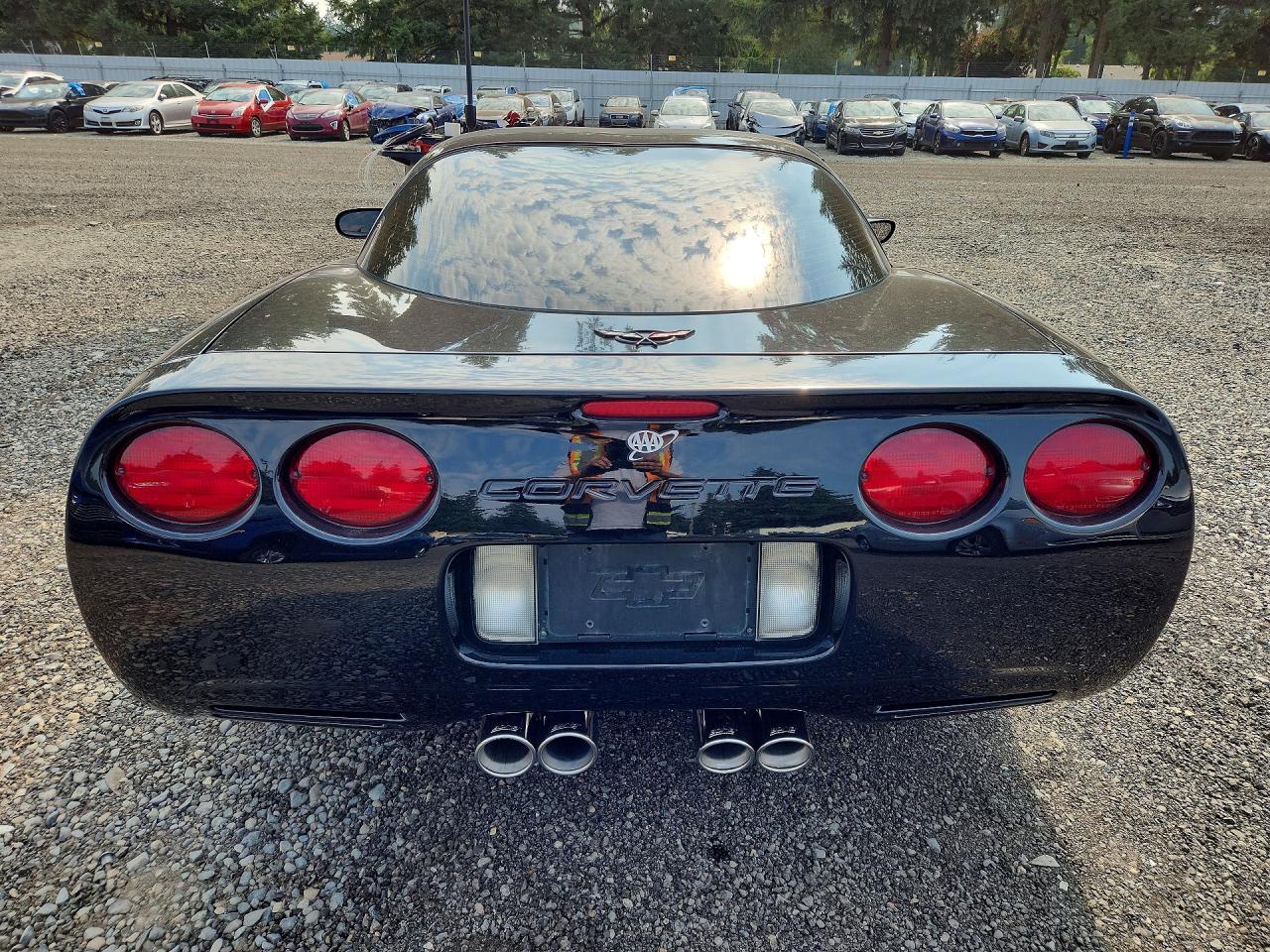 1998 Chevrolet Corvette Black vin: 1G1YY22G5W5107552