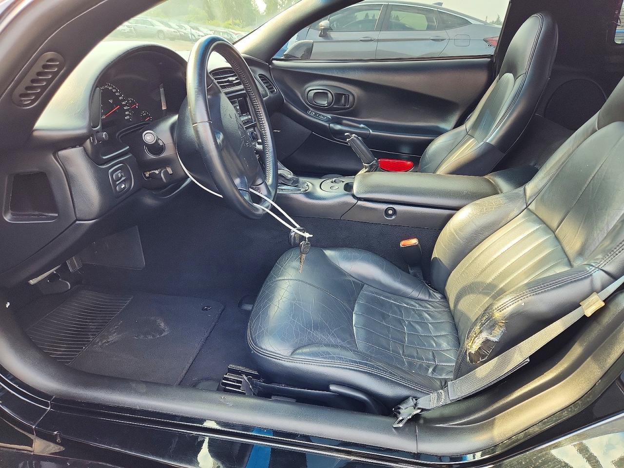 1998 Chevrolet Corvette Black vin: 1G1YY22G5W5107552