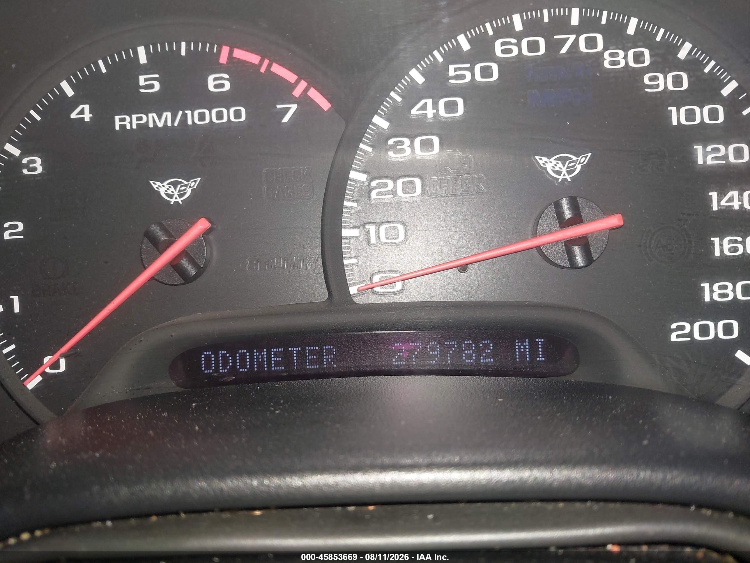 1998 Chevrolet Corvette   Silver vin: 1G1YY22G5W5121225