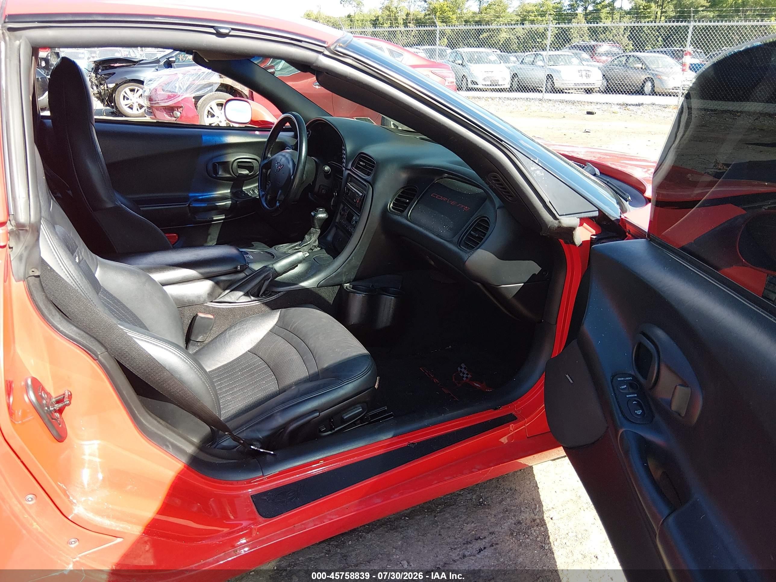 2002 Chevrolet Corvette   Red vin: 1G1YY22G625110762