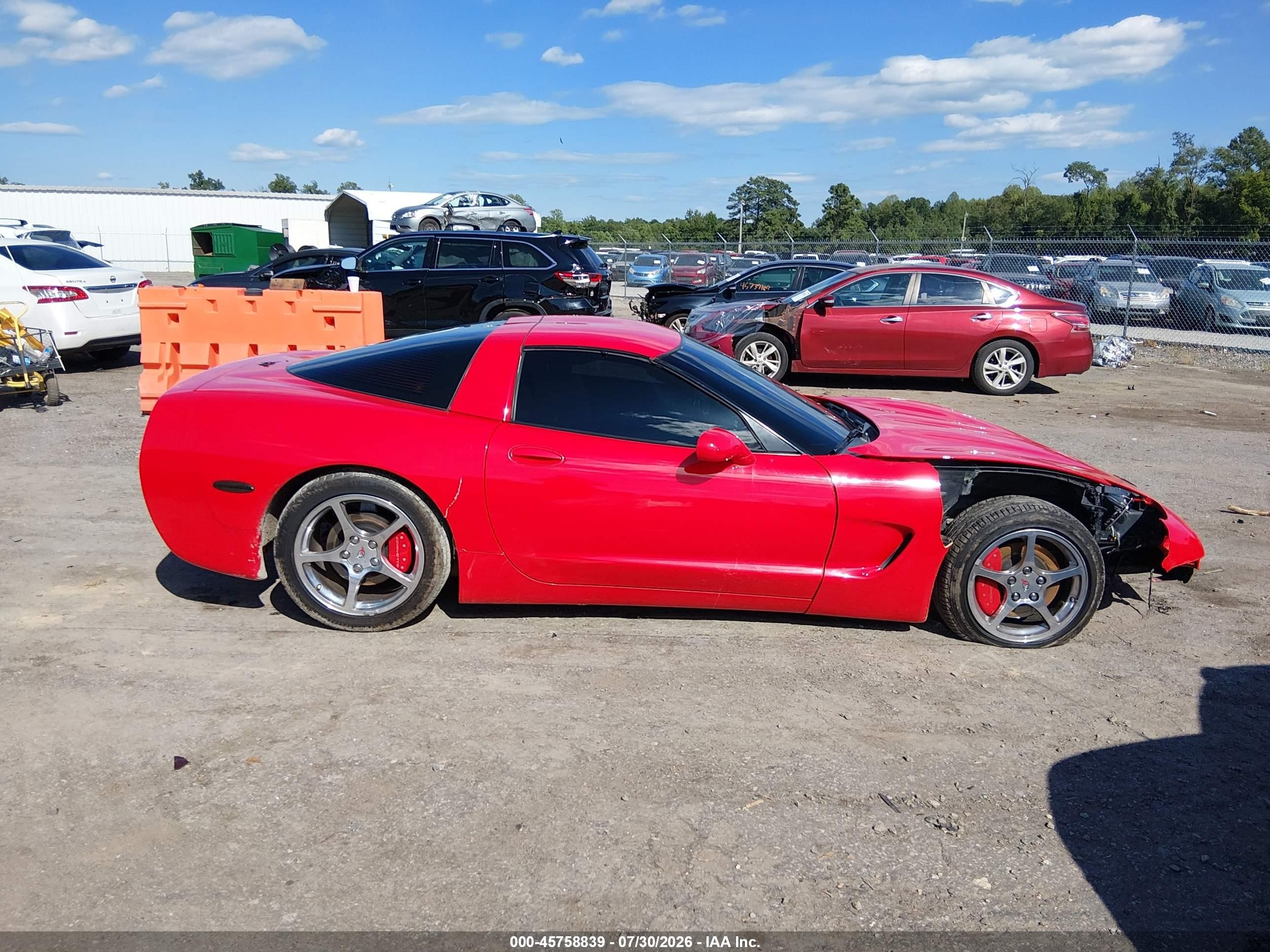 2002 Chevrolet Corvette   Red vin: 1G1YY22G625110762