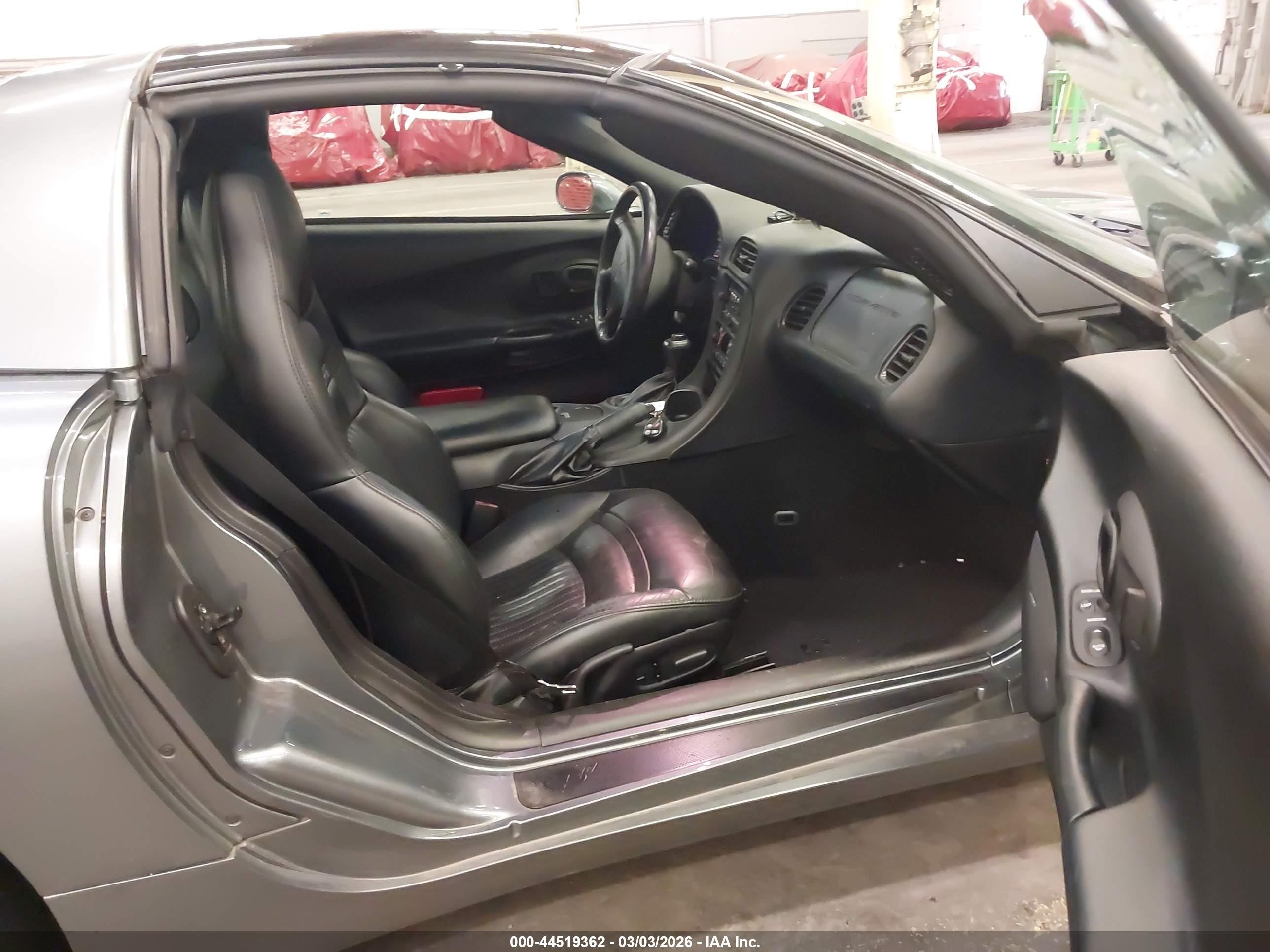 2004 Chevrolet Corvette   Gray vin: 1G1YY22G645129475