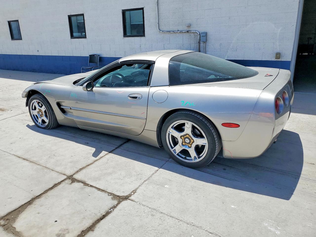 1998 Chevrolet Corvette Silver vin: 1G1YY22G6W5113070